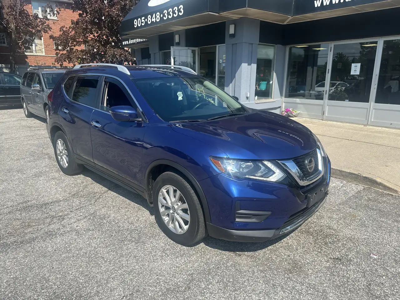 Nissan Rogue снимка Nissan Rogue