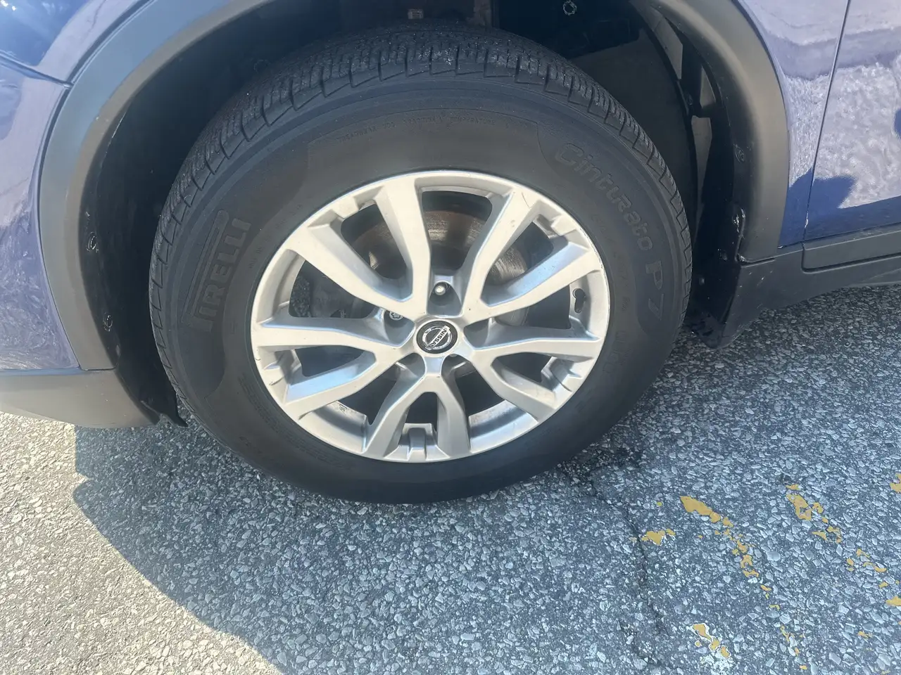 Nissan Rogue снимка Nissan Rogue