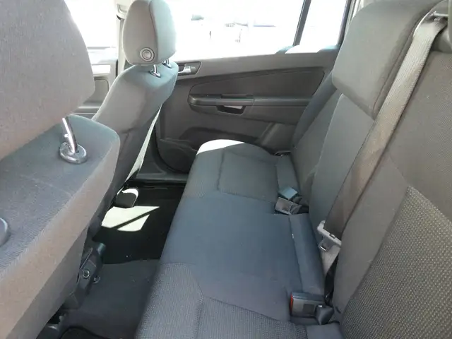 Opel Zafira view 10