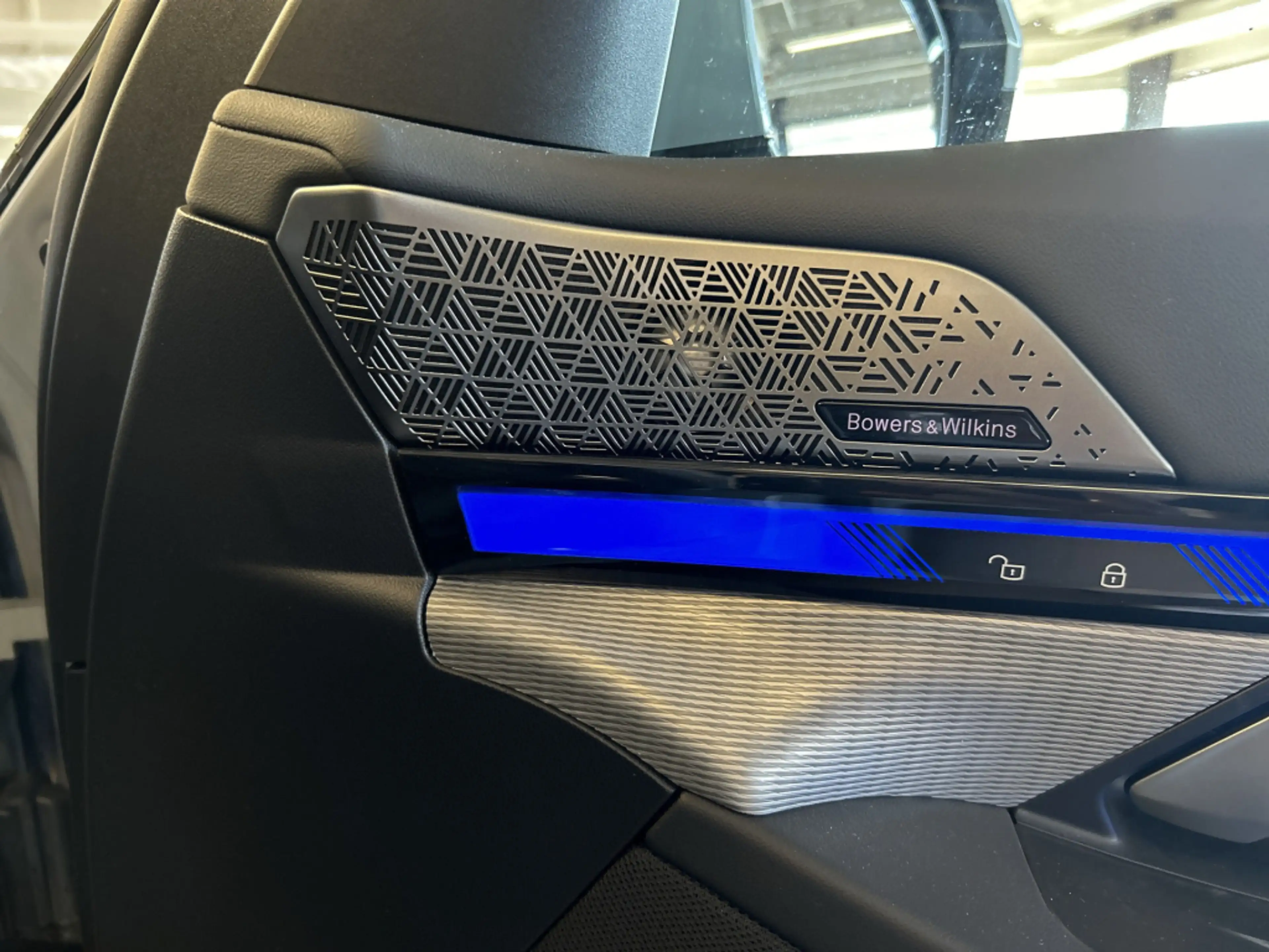 BMW i5 eDrive40 — photo 15