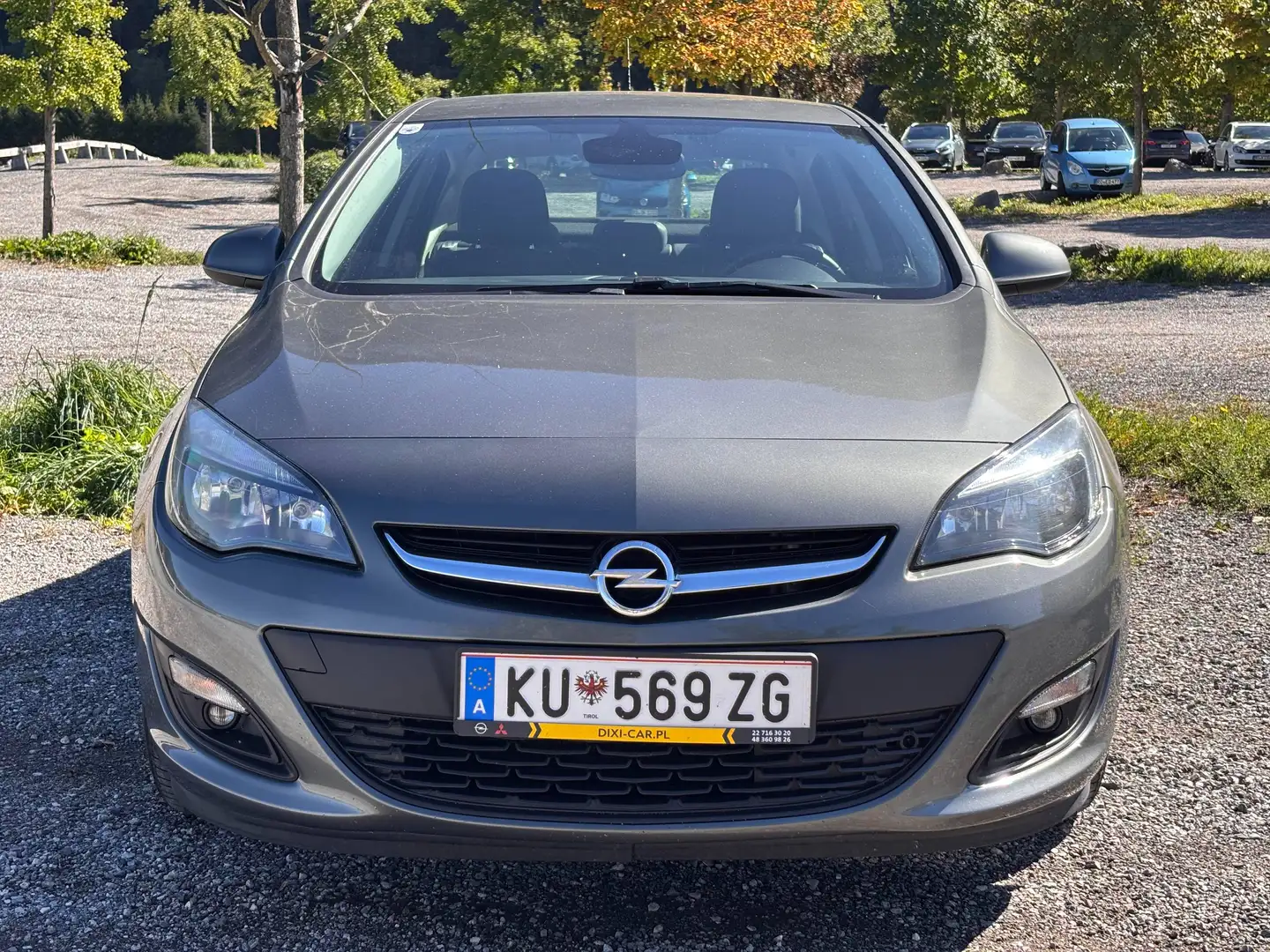 Opel Astra Limousine 1.4 Turbo Active + Business Grau - 2