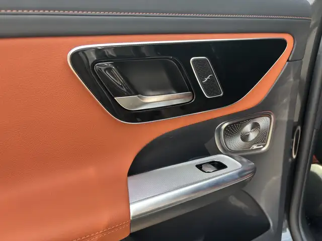 Mercedes-Benz GLC Class view 12