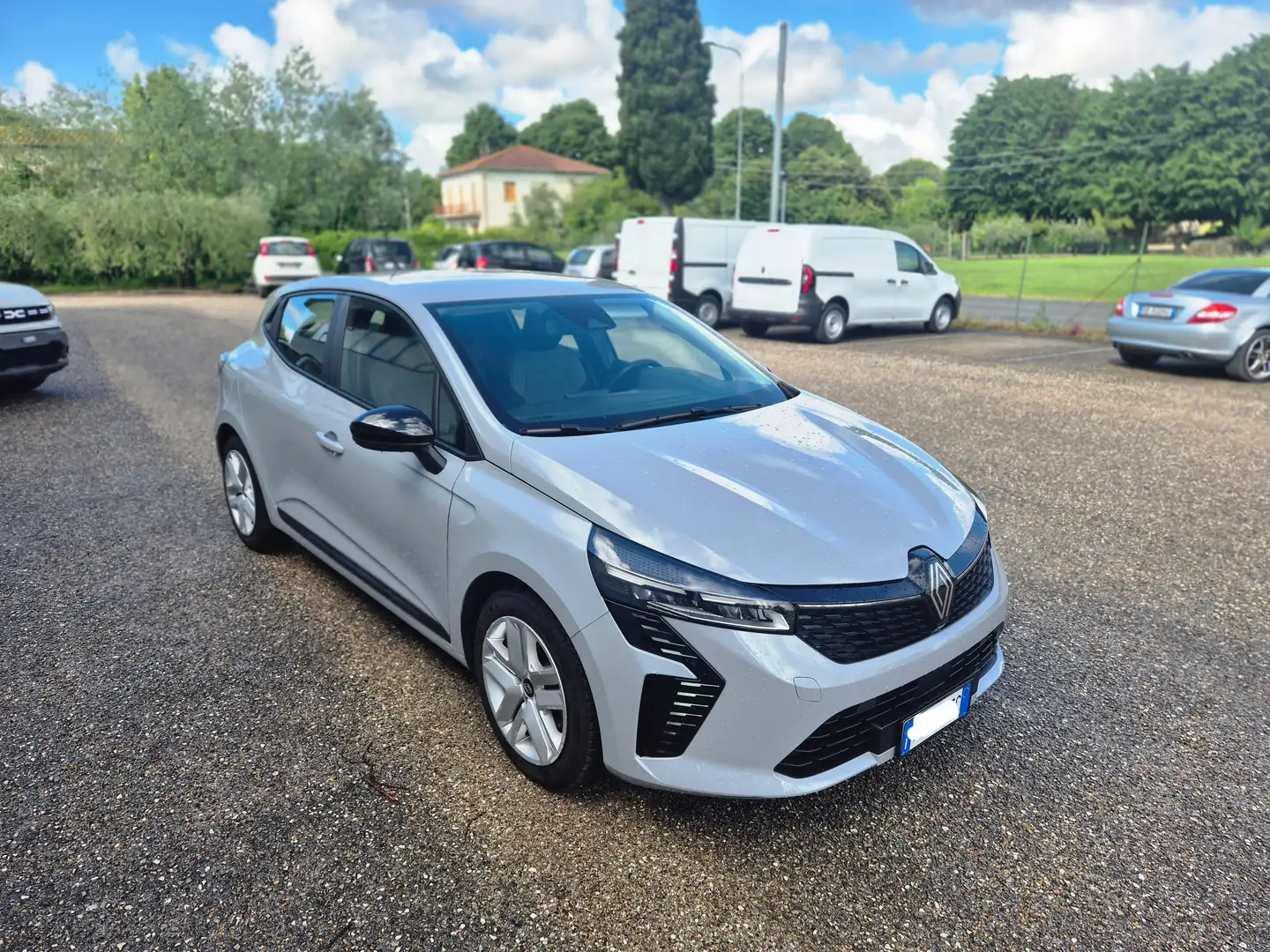Renault Clio 1.6 E-Tech full hybrid Evolution 145cv auto Gris - 1