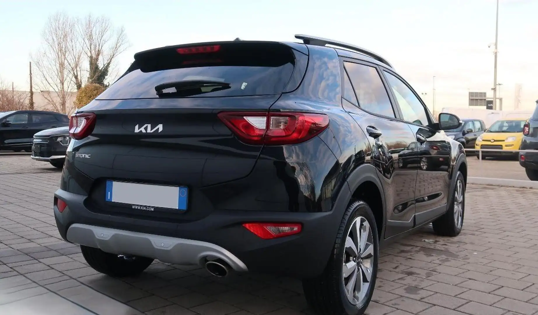 Kia Stonic 1.2 DPI 84 CV Style Nero - 2