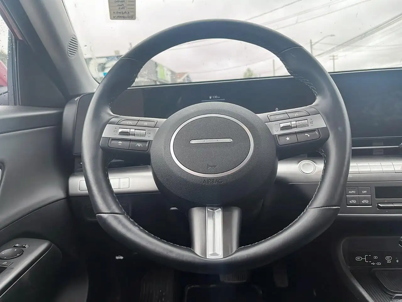 Hyundai KONA снимка Hyundai KONA