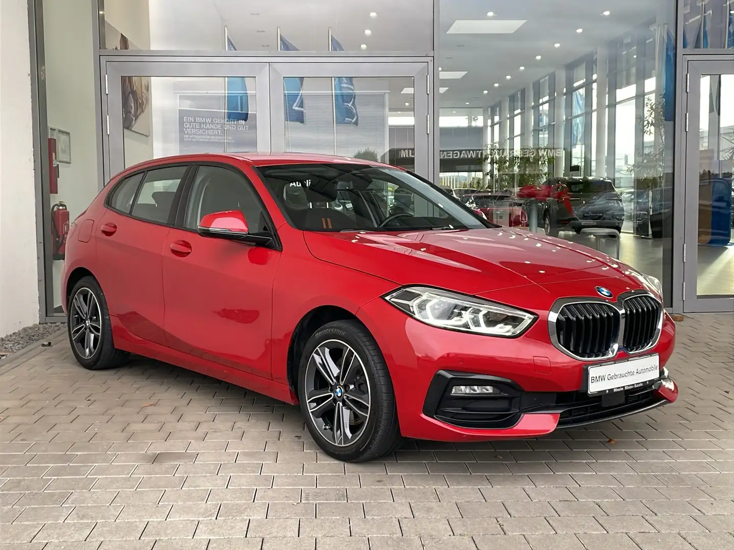 BMW 116 d Sport Line LED.Hifi.PDC.SH.Lordose.Tempomat Rouge - 2