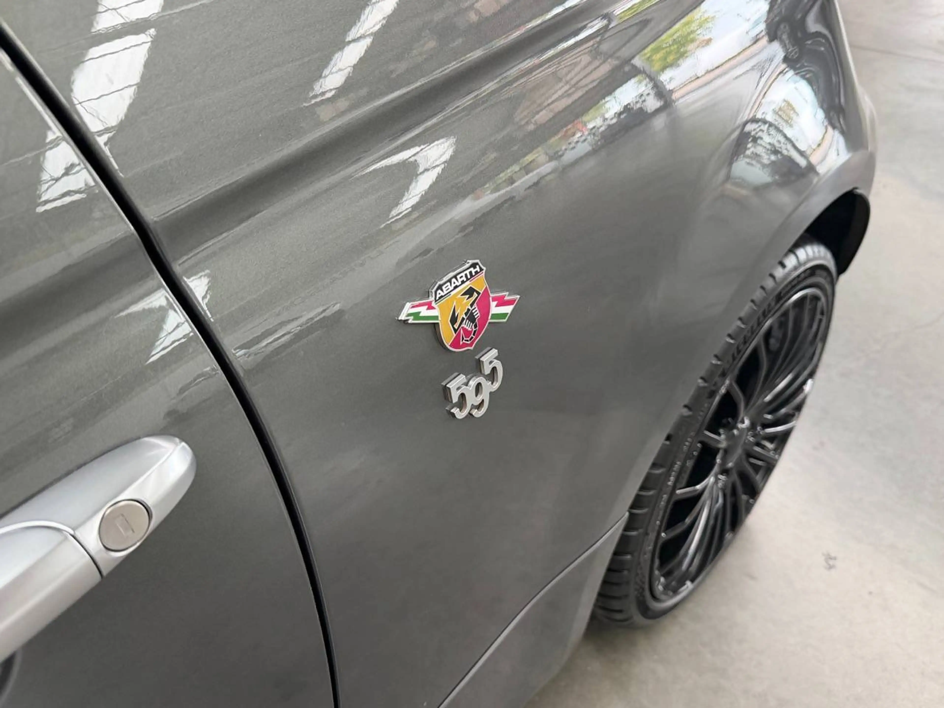 Fiat 500 Abarth 210 ch — photo 7