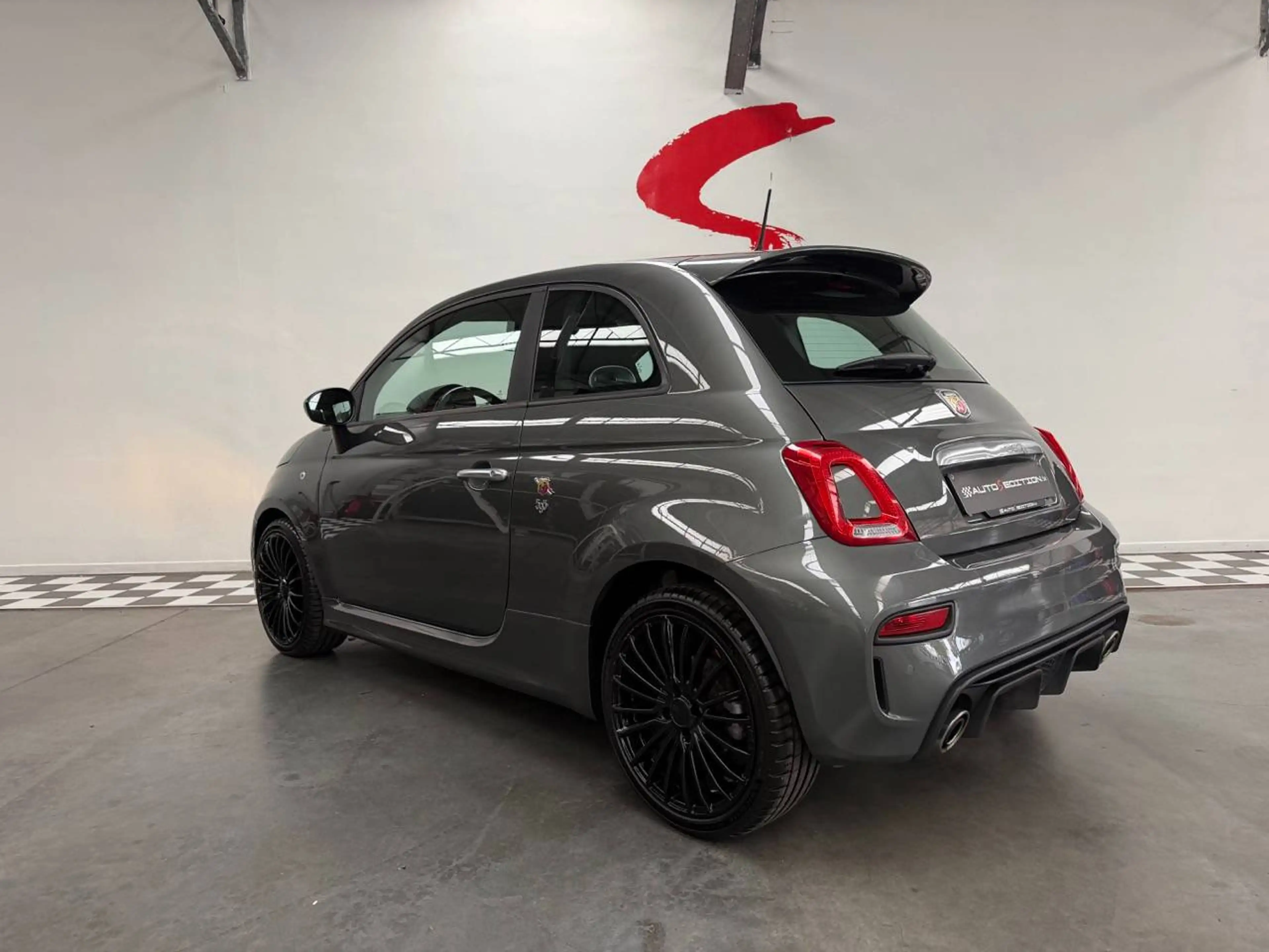 Fiat 500 Abarth 210 ch — photo 2