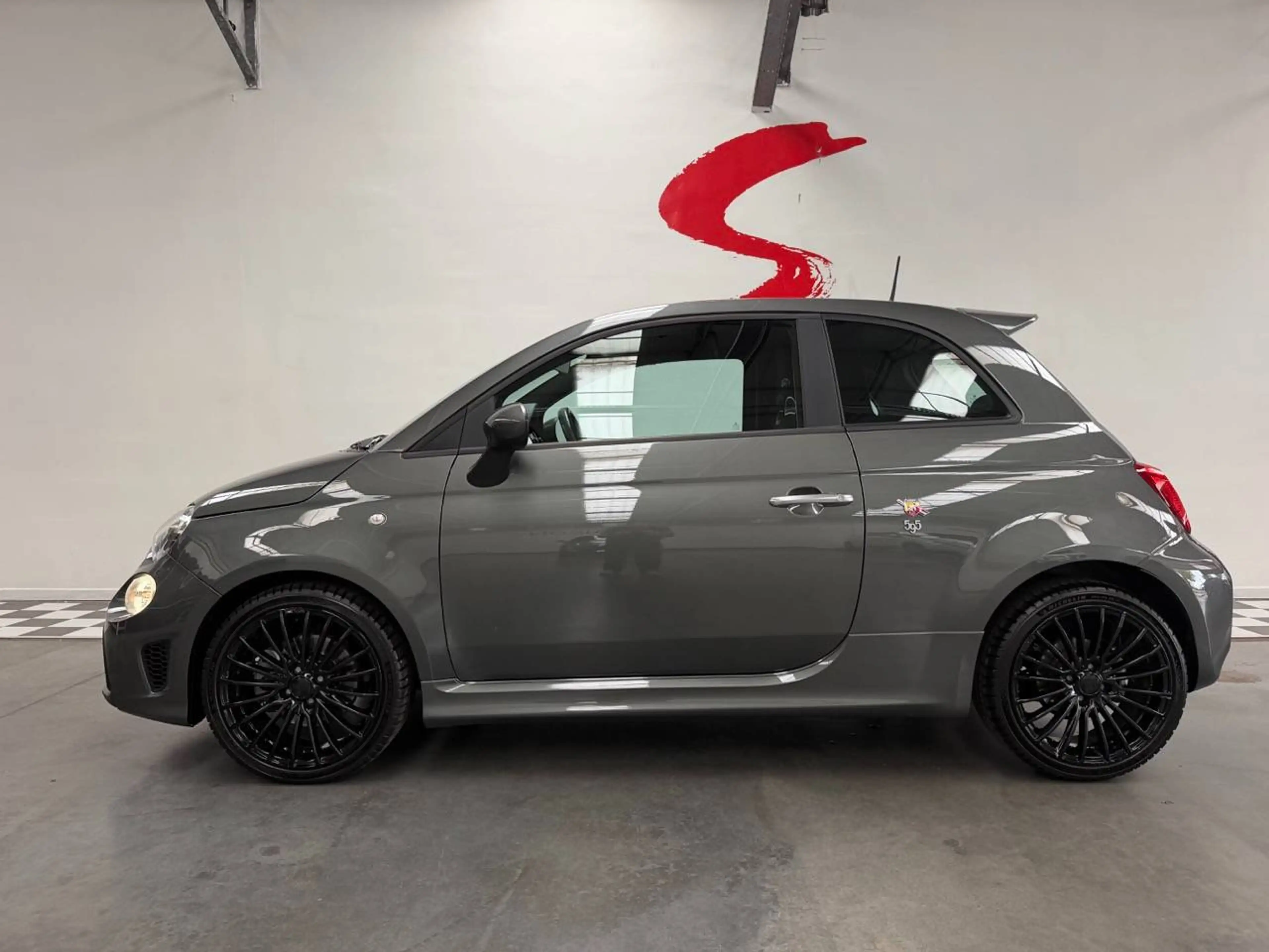 Fiat 500 Abarth 210 ch — photo 5
