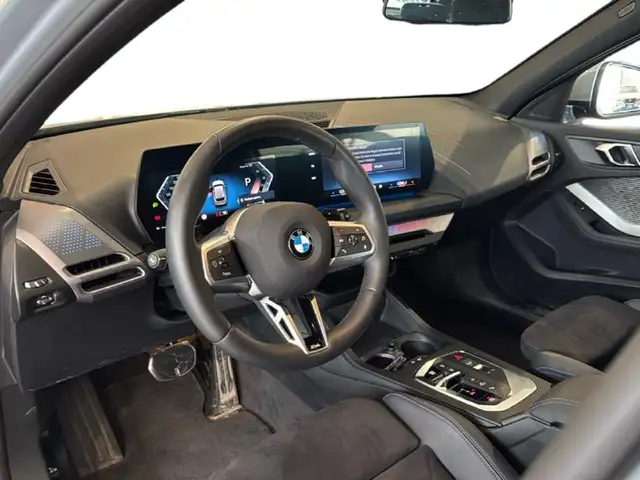 BMW 1 Series view 7