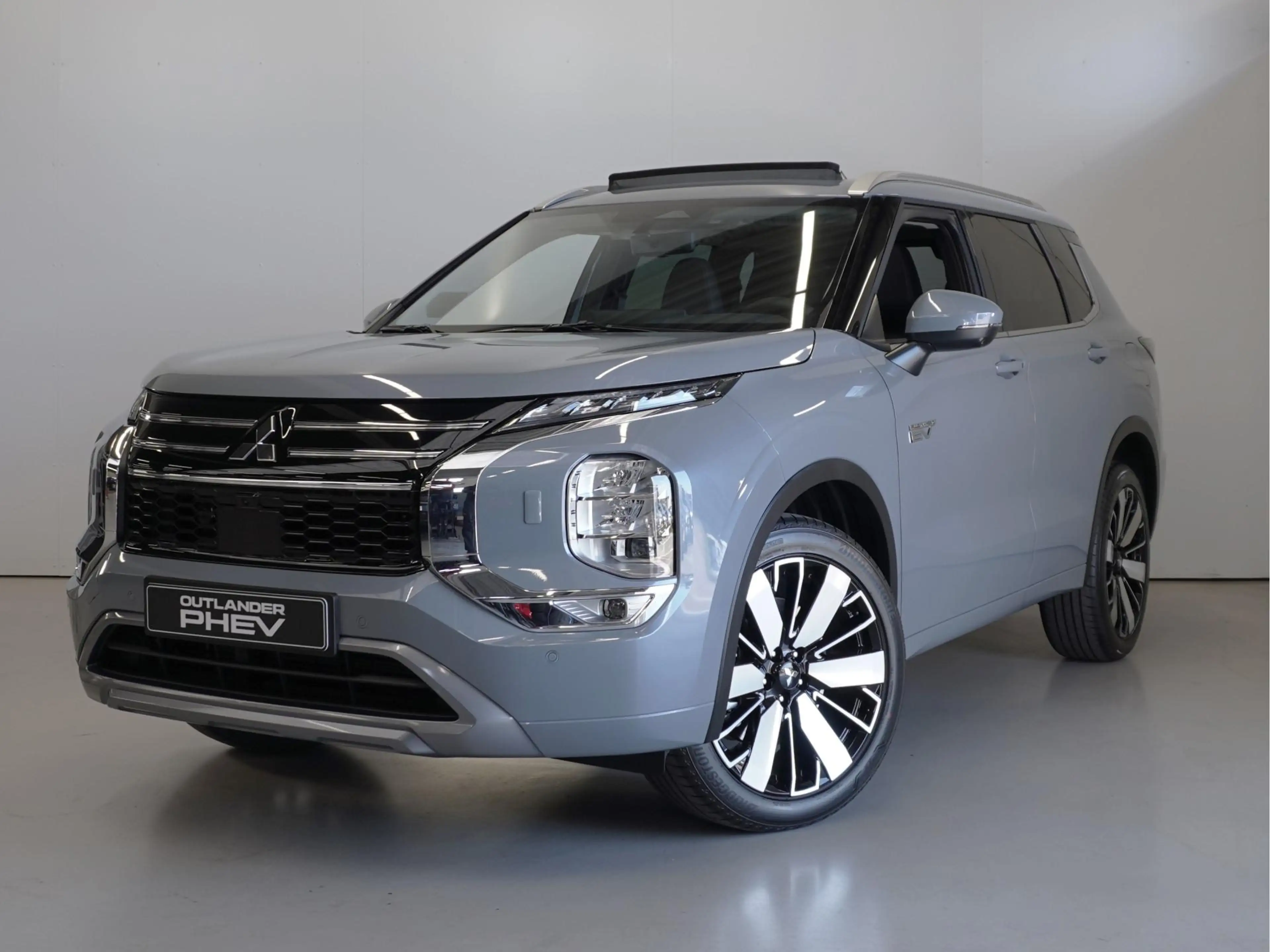 Mitsubishi Outlander 2.4 PHEV Instyle | Actieprijs | Uit voorraad lever — photo 2