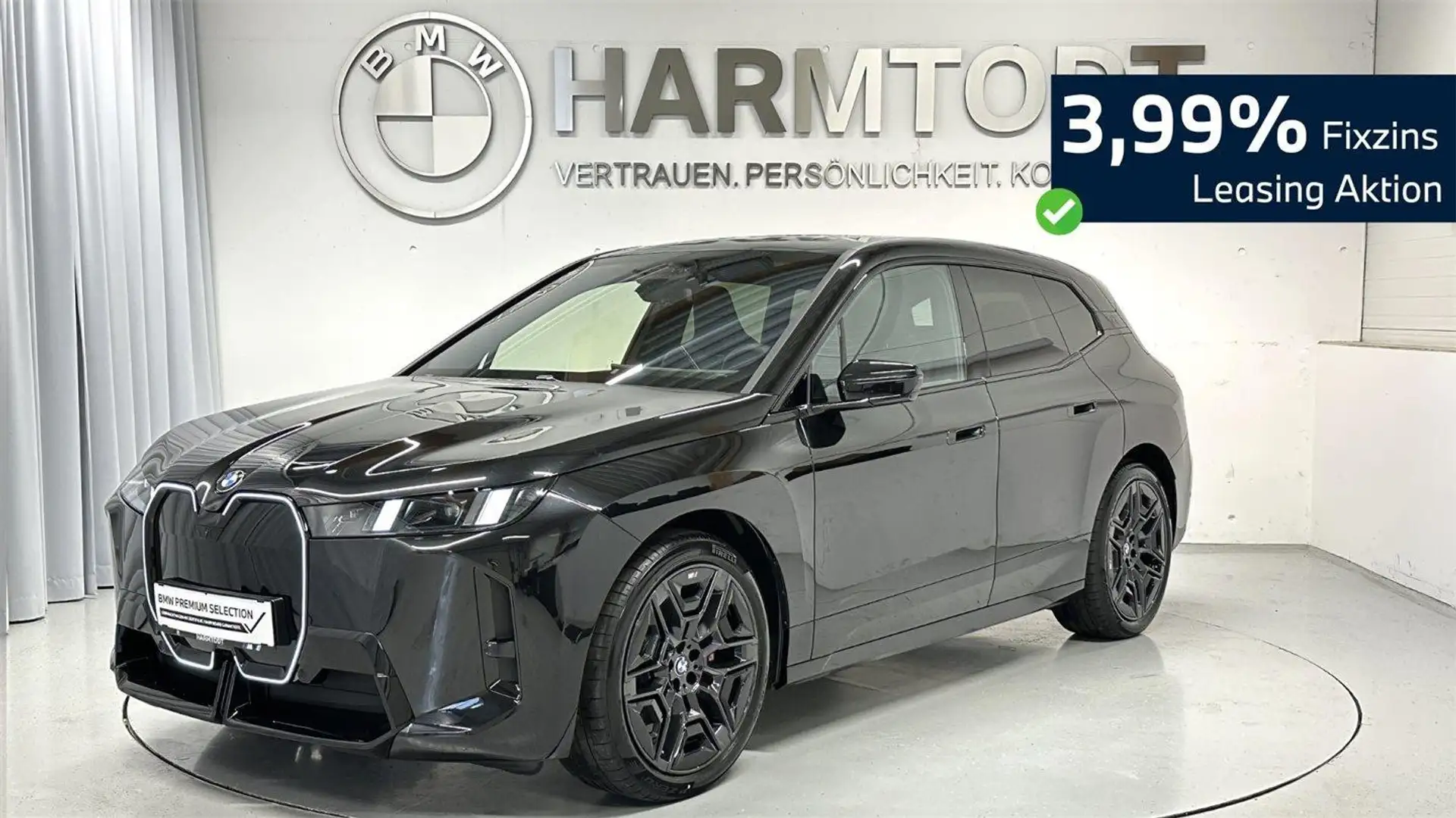 BMW iX xDrive60 Schwarz - 1