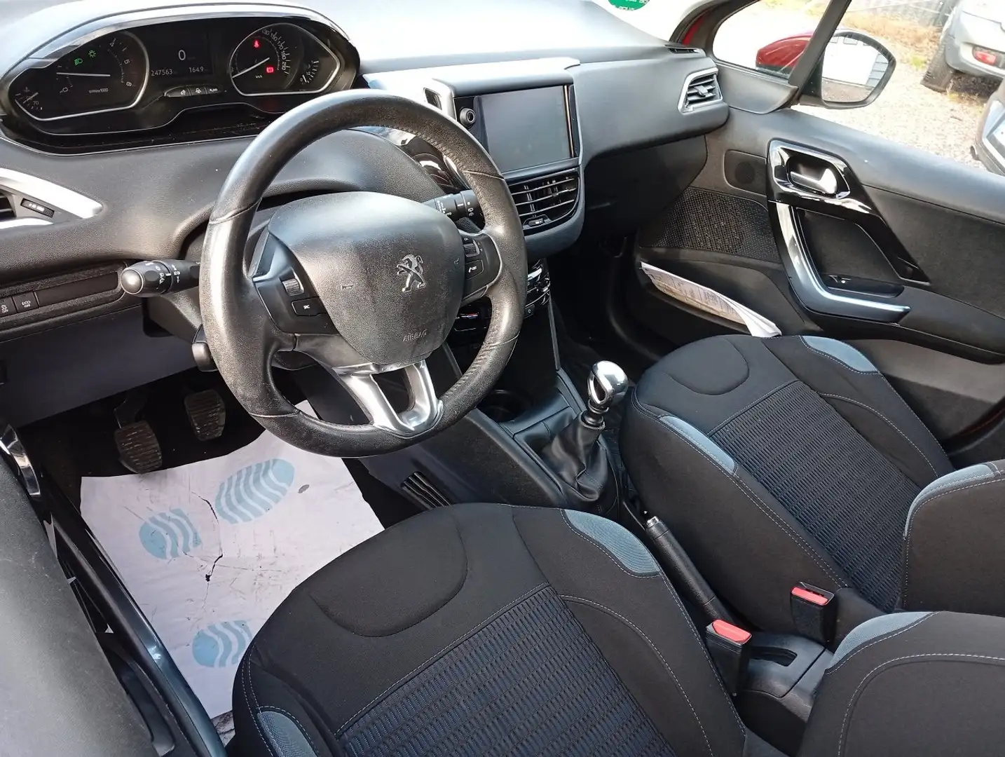 Peugeot 208 208 1.6 e-HDi 115ch FAP BVM6 Allure Rouge - 2