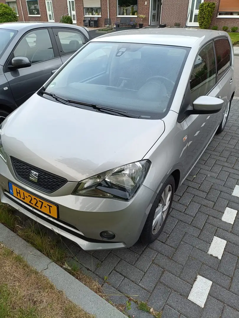 SEAT Mii Mii 1.0 Sport Connect Stříbrná - 1