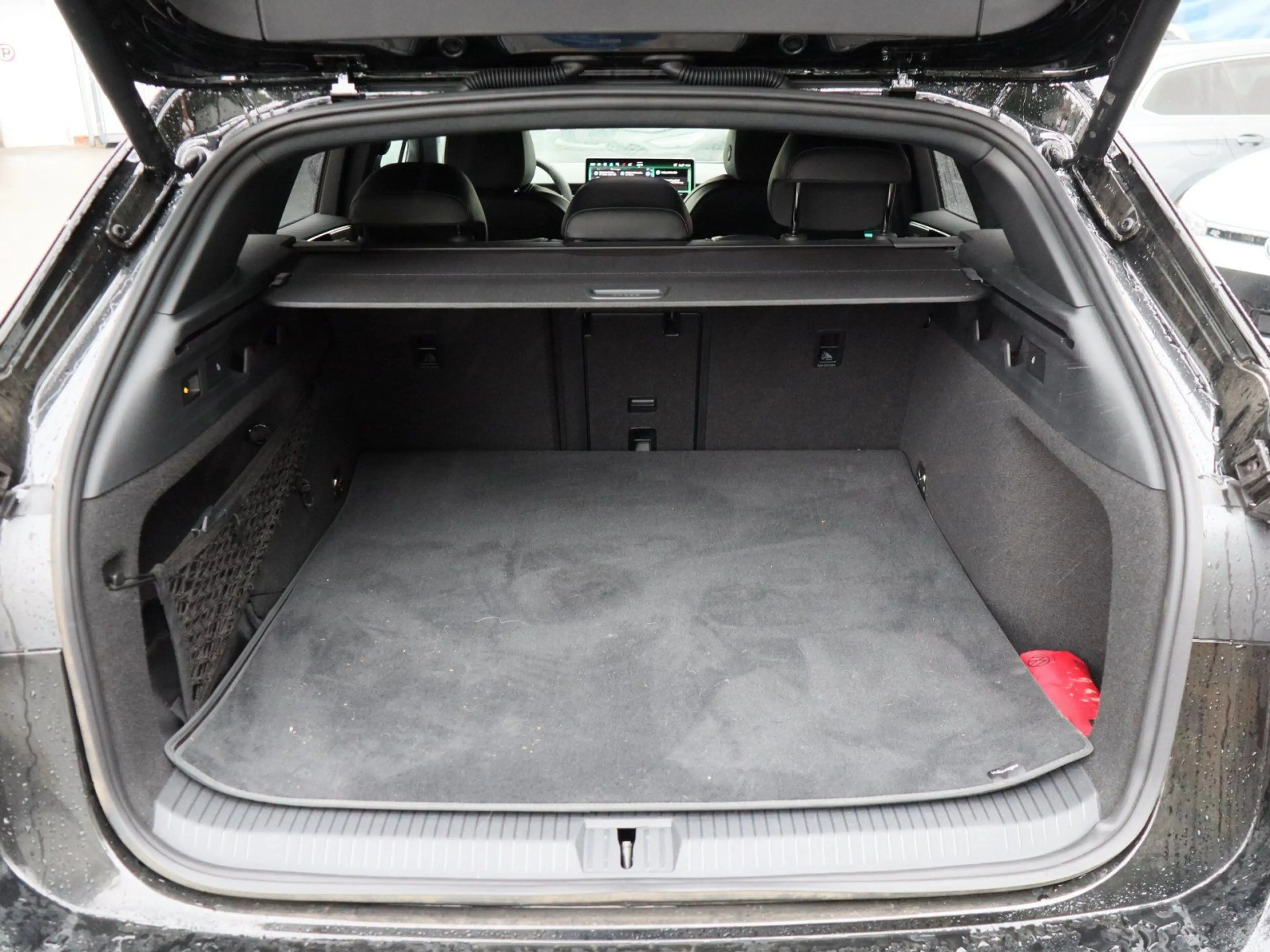 Volkswagen ID.7 Pro 210 kW (286 PS) 77 kWh 1-Gang-Au — photo 9