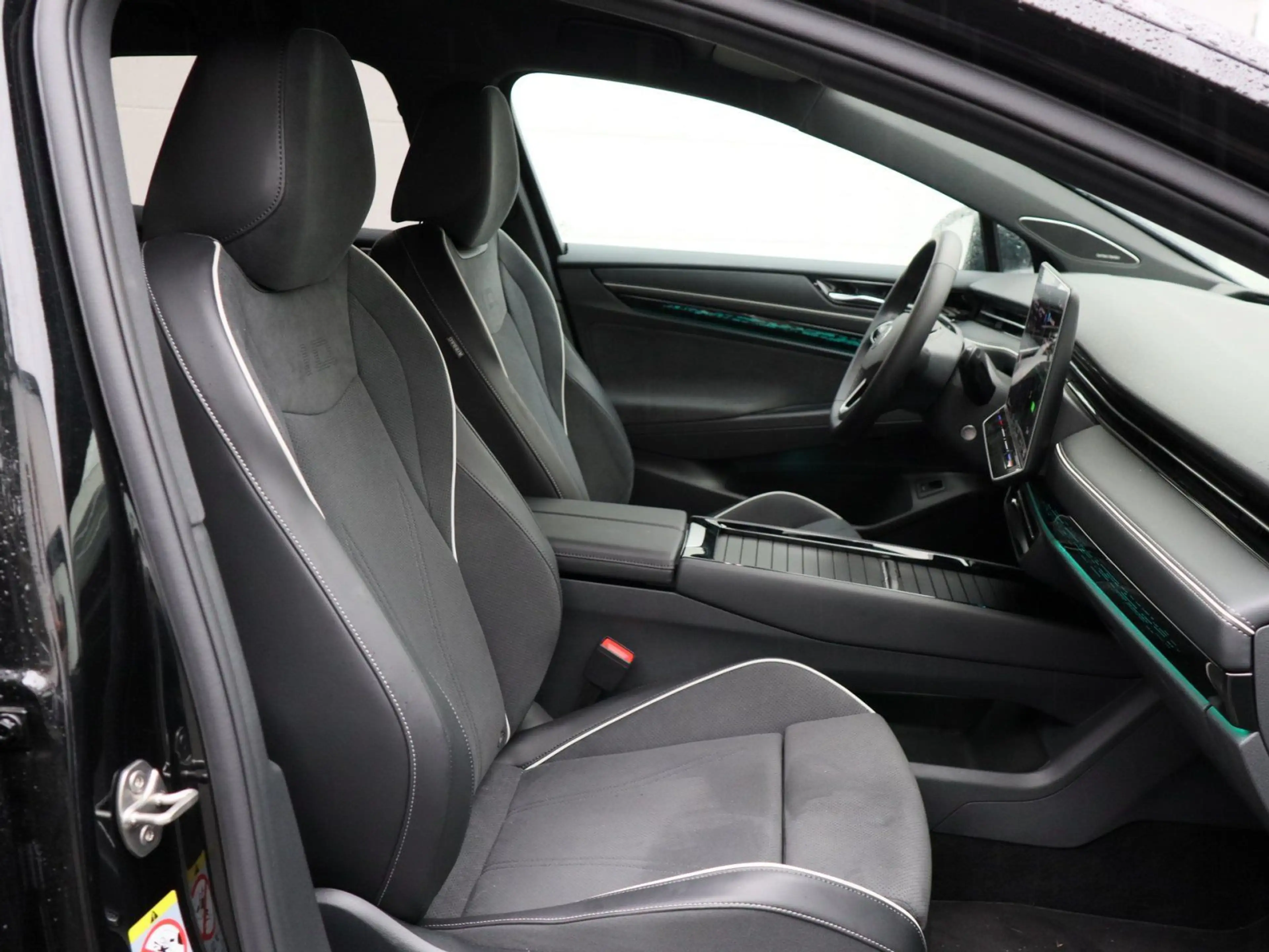 Volkswagen ID.7 Pro 210 kW (286 PS) 77 kWh 1-Gang-Au — photo 6