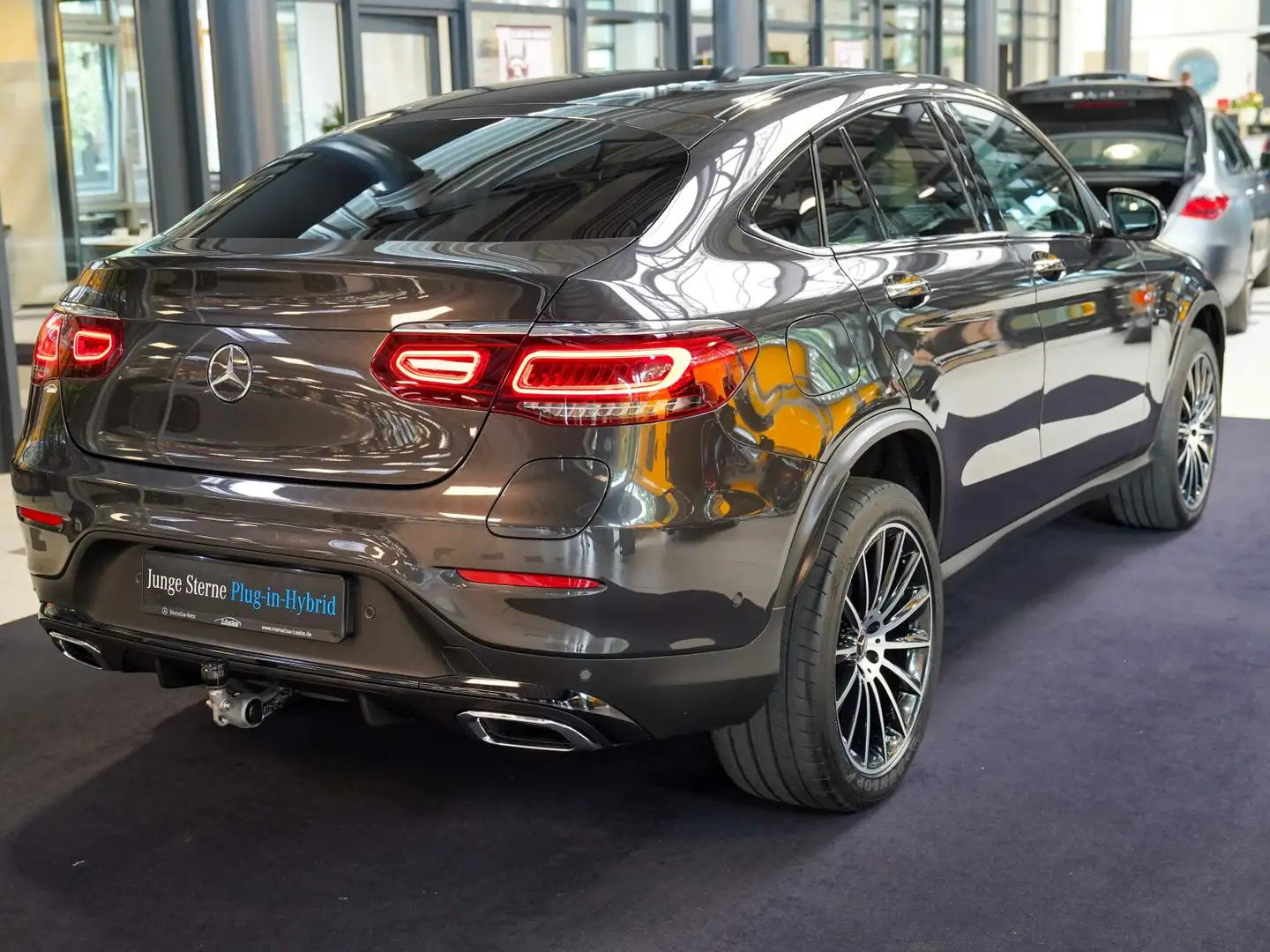 Mercedes-Benz GLC 300 GLC 300 de 4M Coupé AMG Line Night MULTIBEAM AHK Grau - 2