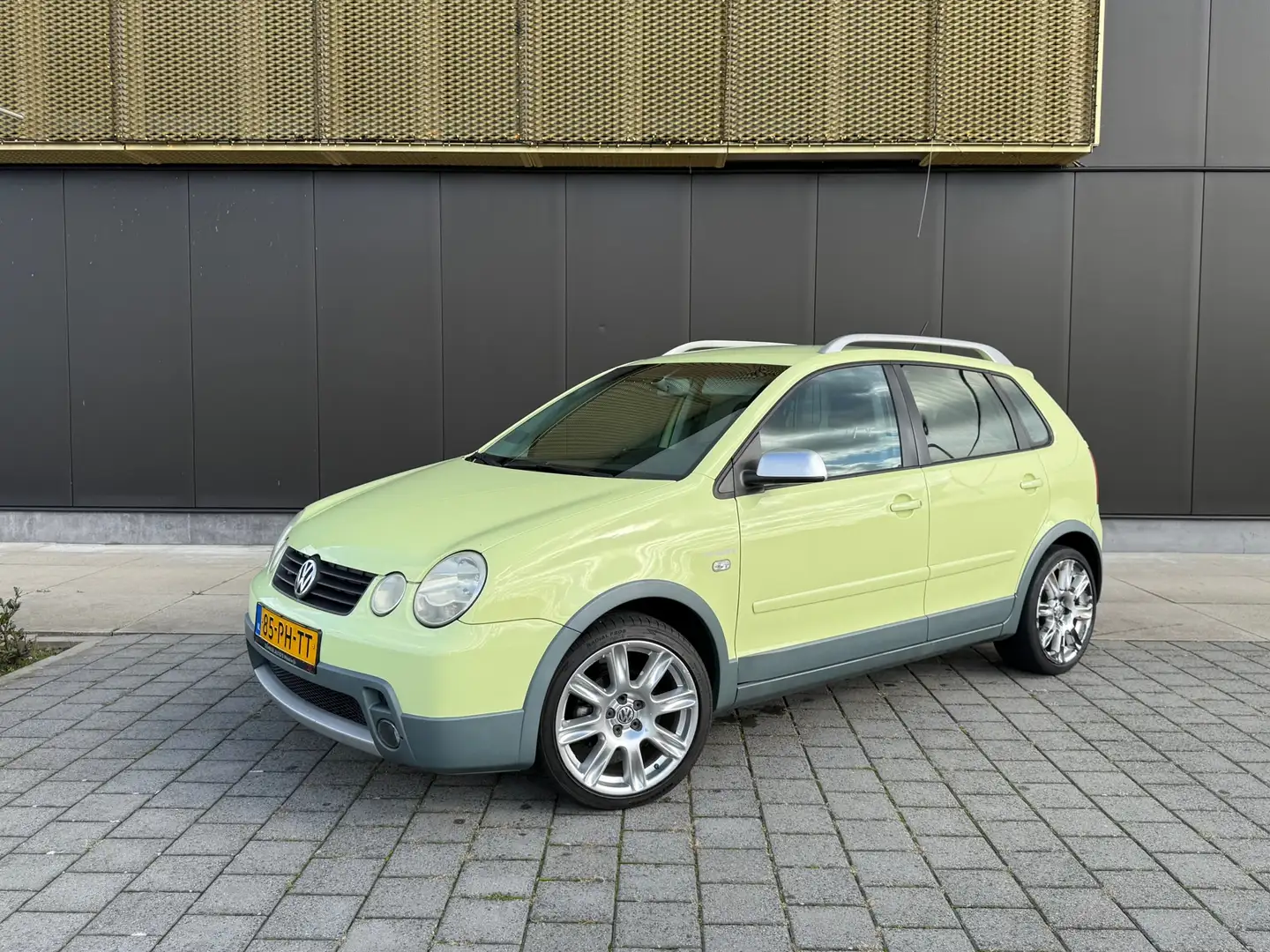 Volkswagen Polo Cross 1.4-16V FUN | Airco | Cruise | LM velgen | Elektr Gelb - 1