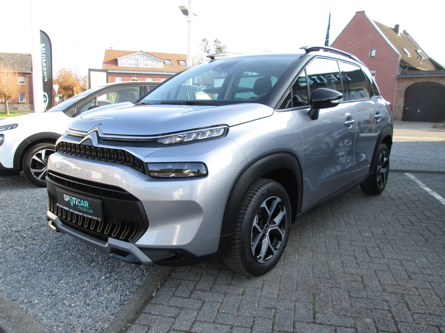 Citroen C3 Aircross Plus PureTech 130 S/S EAT6 Grau - 1
