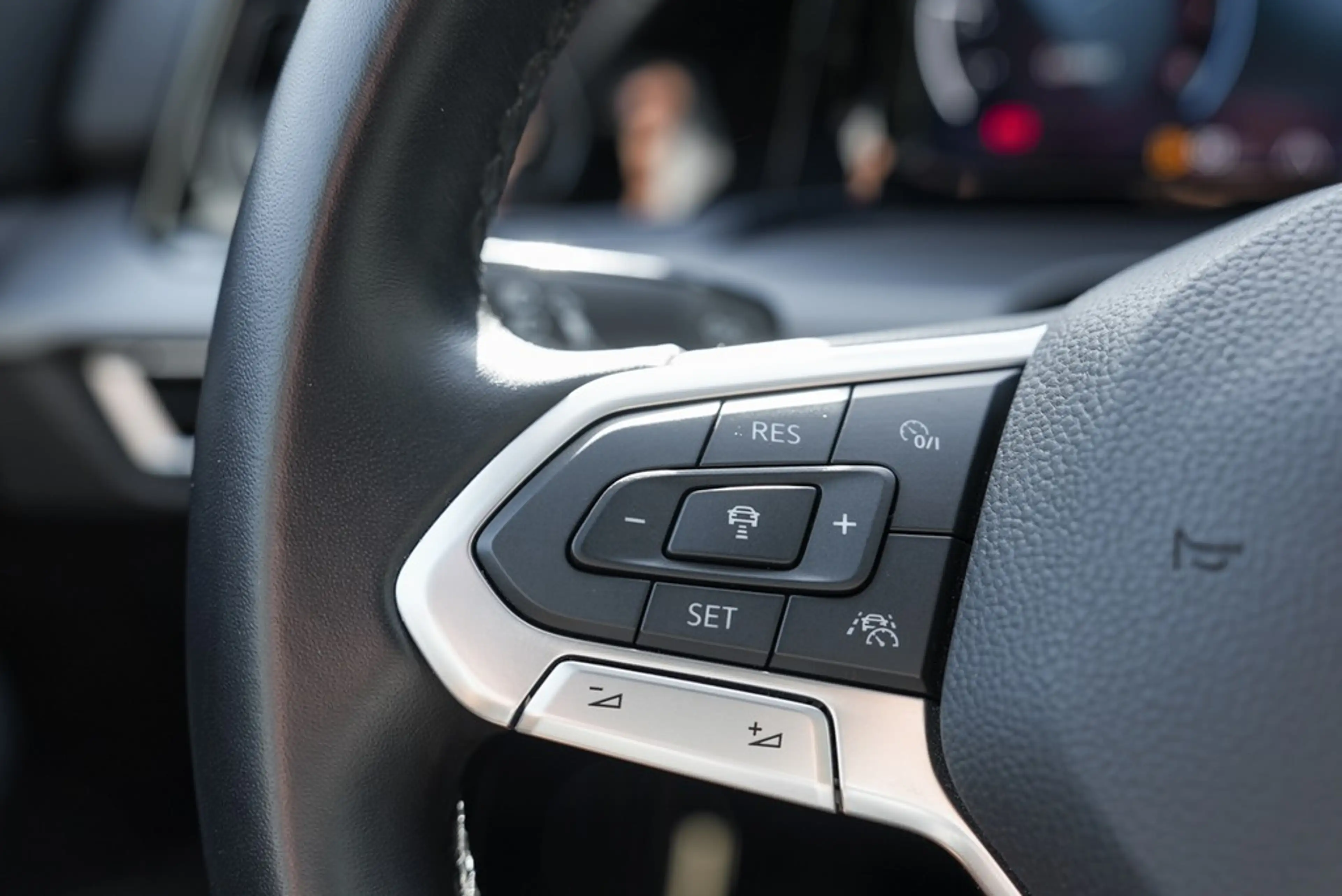 Volkswagen Golf 1.5 TSI Active *LED-Plus*Navi*Panorama*IQ-Drive... — photo 14