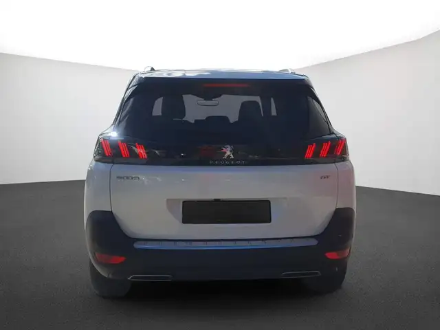 Peugeot 5008 view 3