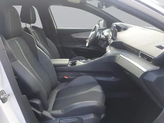 Peugeot 5008 view 11