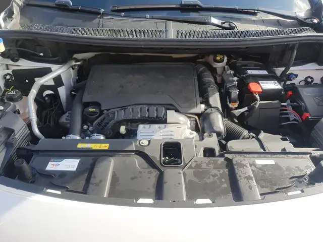 Peugeot 5008 view 5