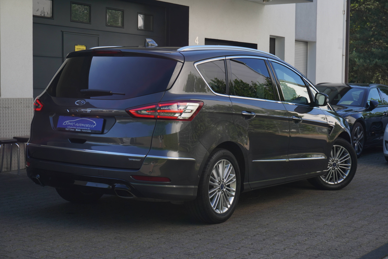 Ford S-Max 2.5 Hybrid Vignale LEDER+LED+7SITZE+TEMPOMAT+KAMERA — photo 10