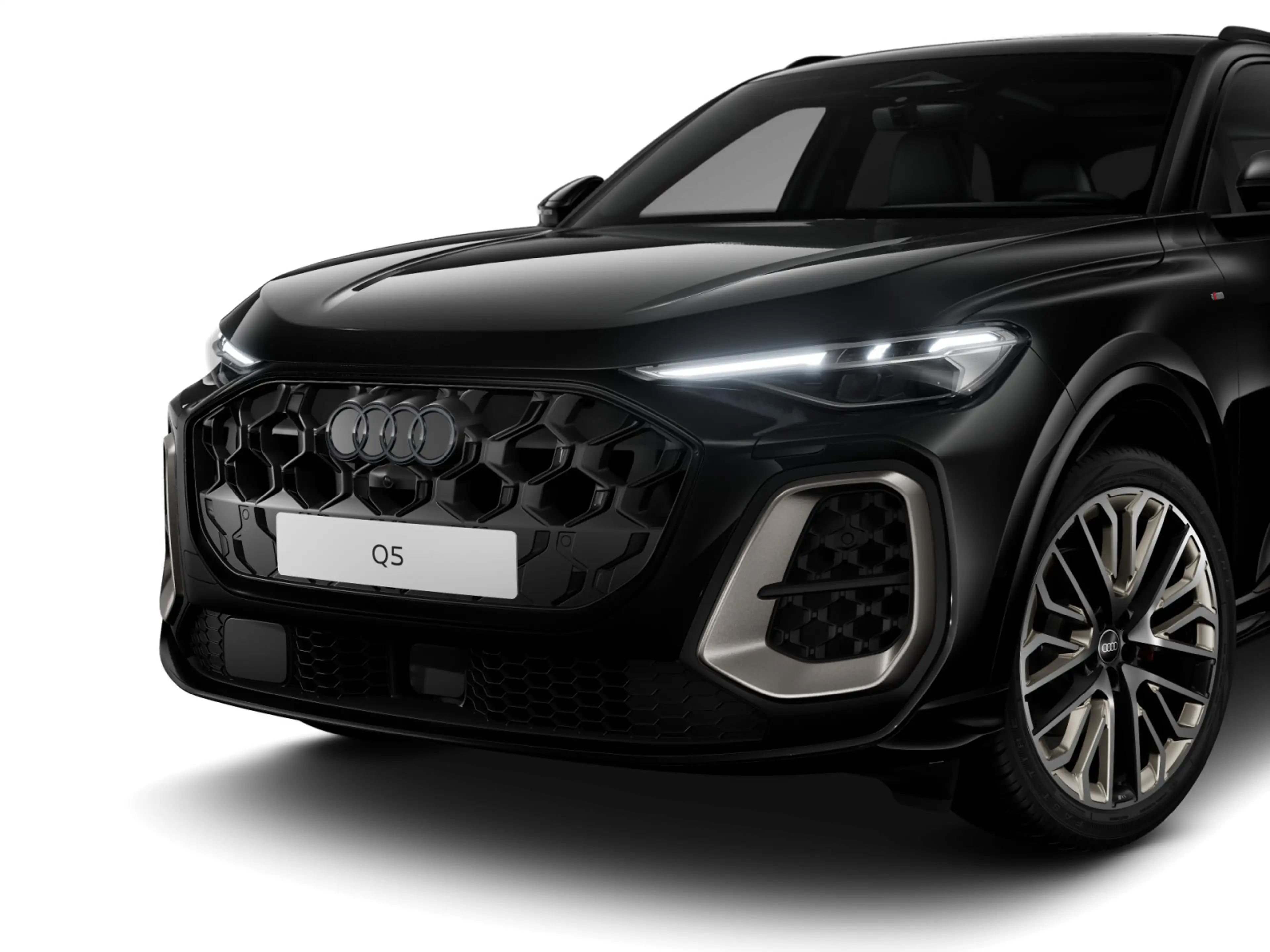 Audi Q5 SUV TFSI quattro 2x S-line PANO HUD B&O 360° — photo 7