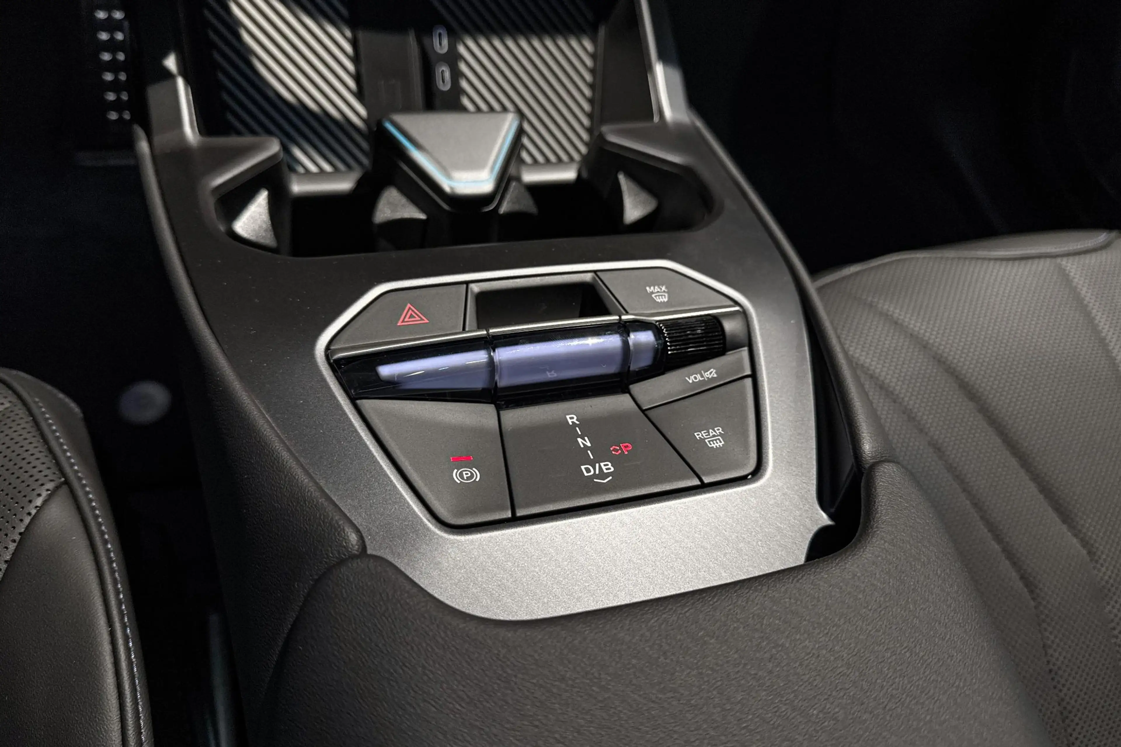 BMW iX3 40 eDrive 83 kWh | M Sport | Glazen Panoramadak | — photo 15