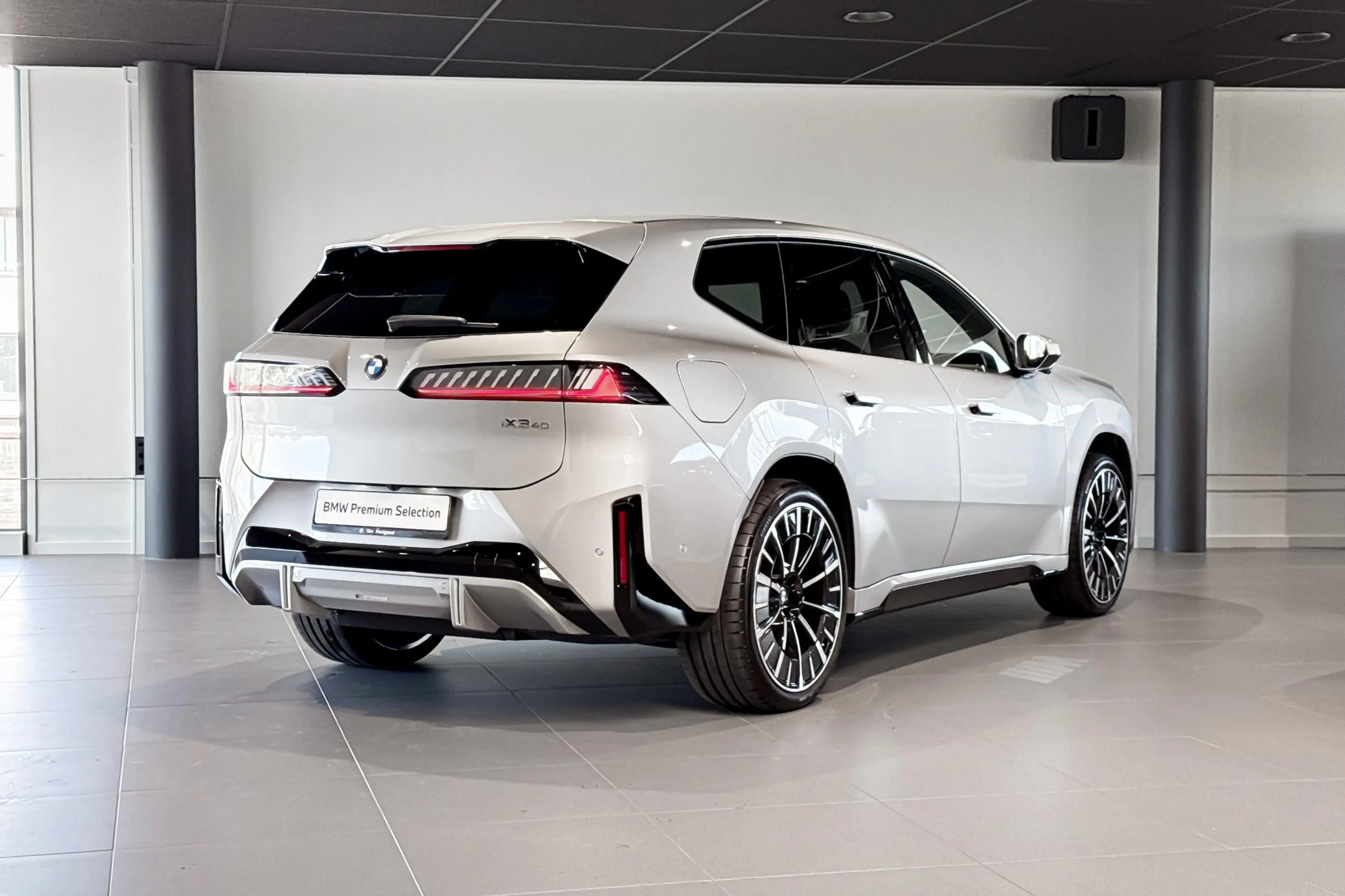 BMW iX3 40 eDrive 83 kWh | M Sport | Glazen Panoramadak | — photo 6