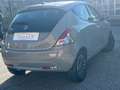 Lancia Ypsilon Alberta Ferretti 1.2 LPG Gris - thumbnail 4