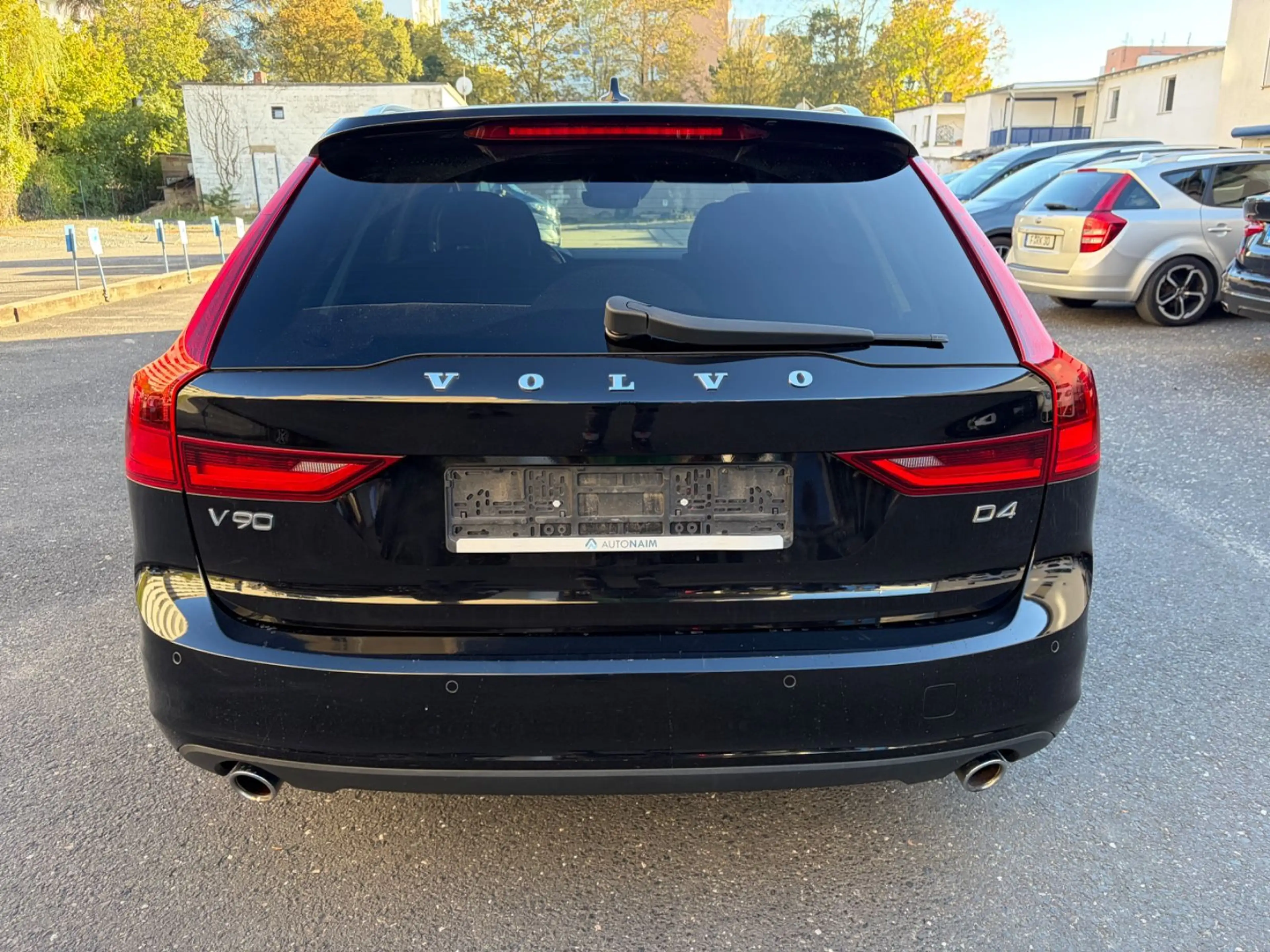 Volvo V90 Kombi Momentum *tolle Ausstattung* — photo 7