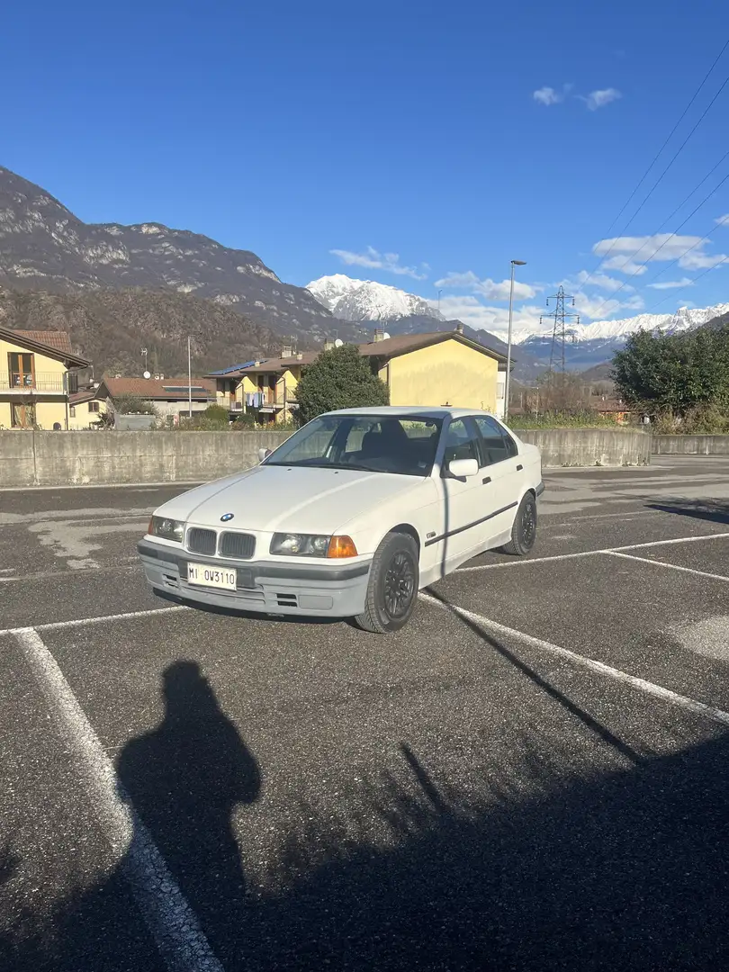 BMW 318 318i Bianco - 2