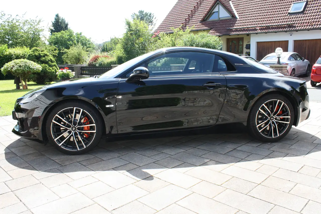 Alpine A110 2023
