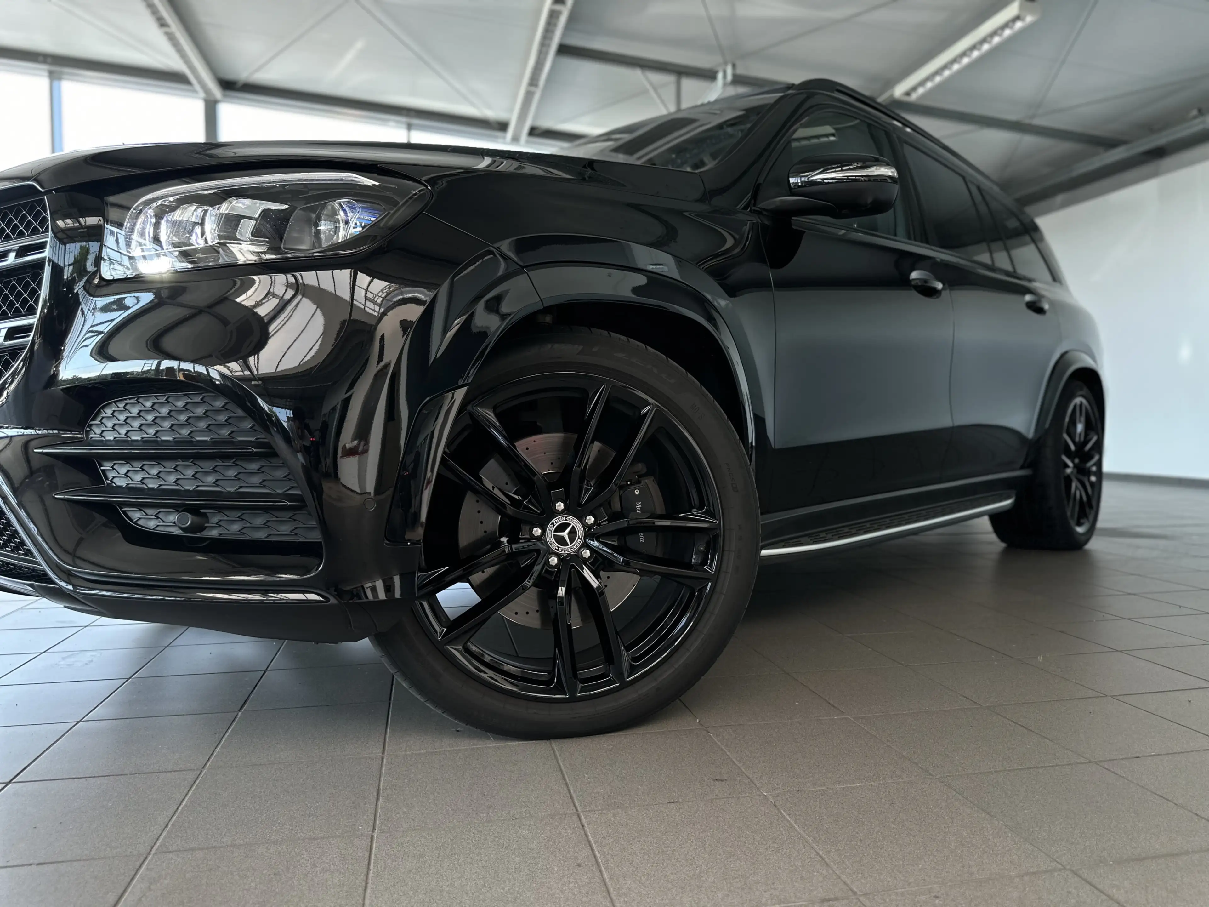 Mercedes-Benz GLS 400 4M AMG LINE *PANO *HUD *MSGE *LUFT *7STZ — photo 8