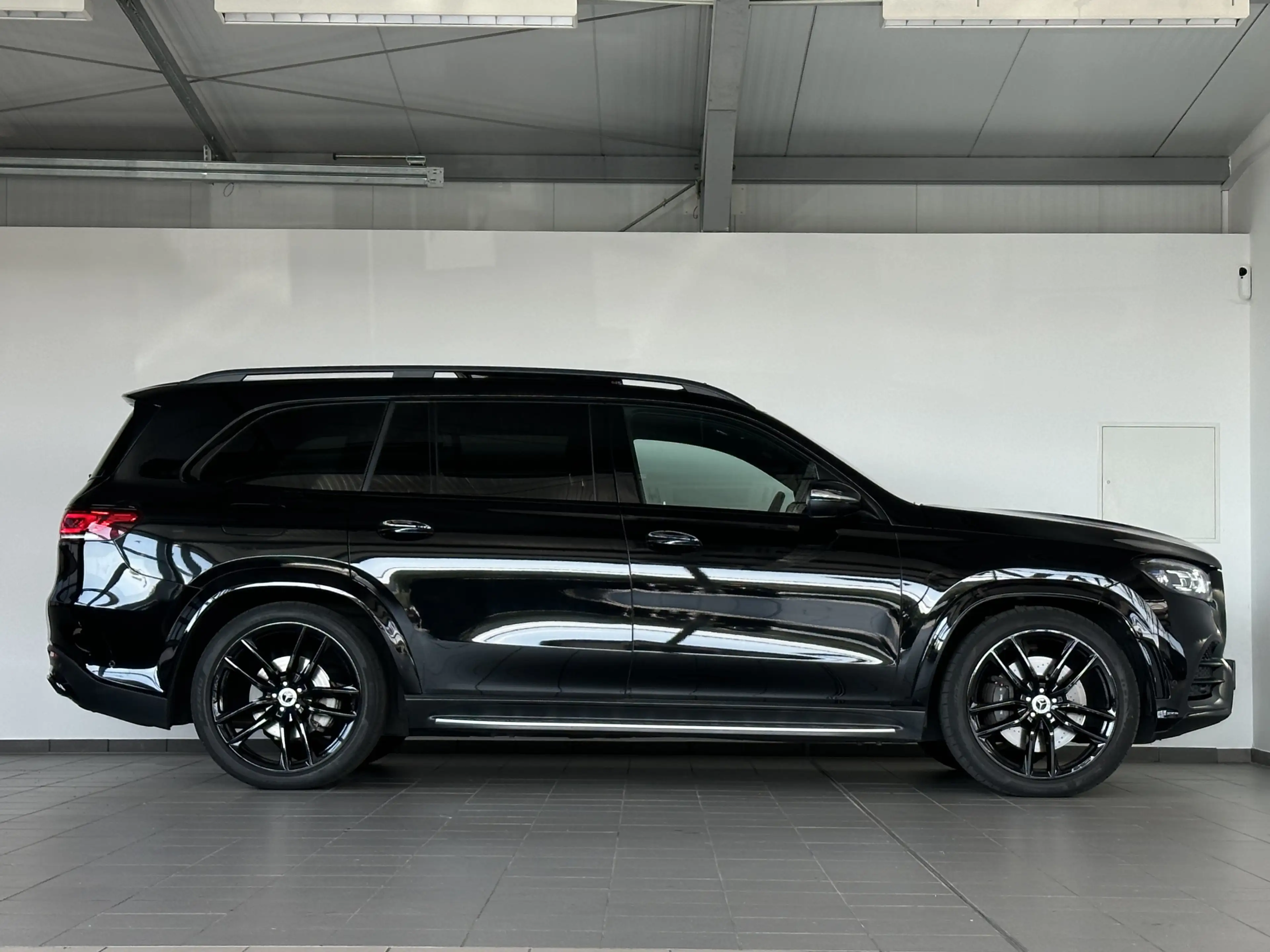 Mercedes-Benz GLS 400 4M AMG LINE *PANO *HUD *MSGE *LUFT *7STZ — photo 7