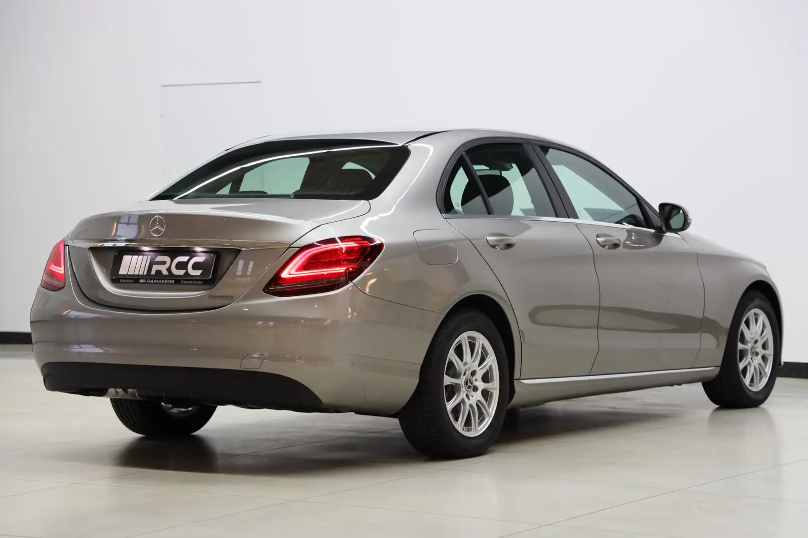 Mercedes-Benz C 180 d *Mercedes-motor* 9G-Automaat LEDER Camera LED Argintiu - 2