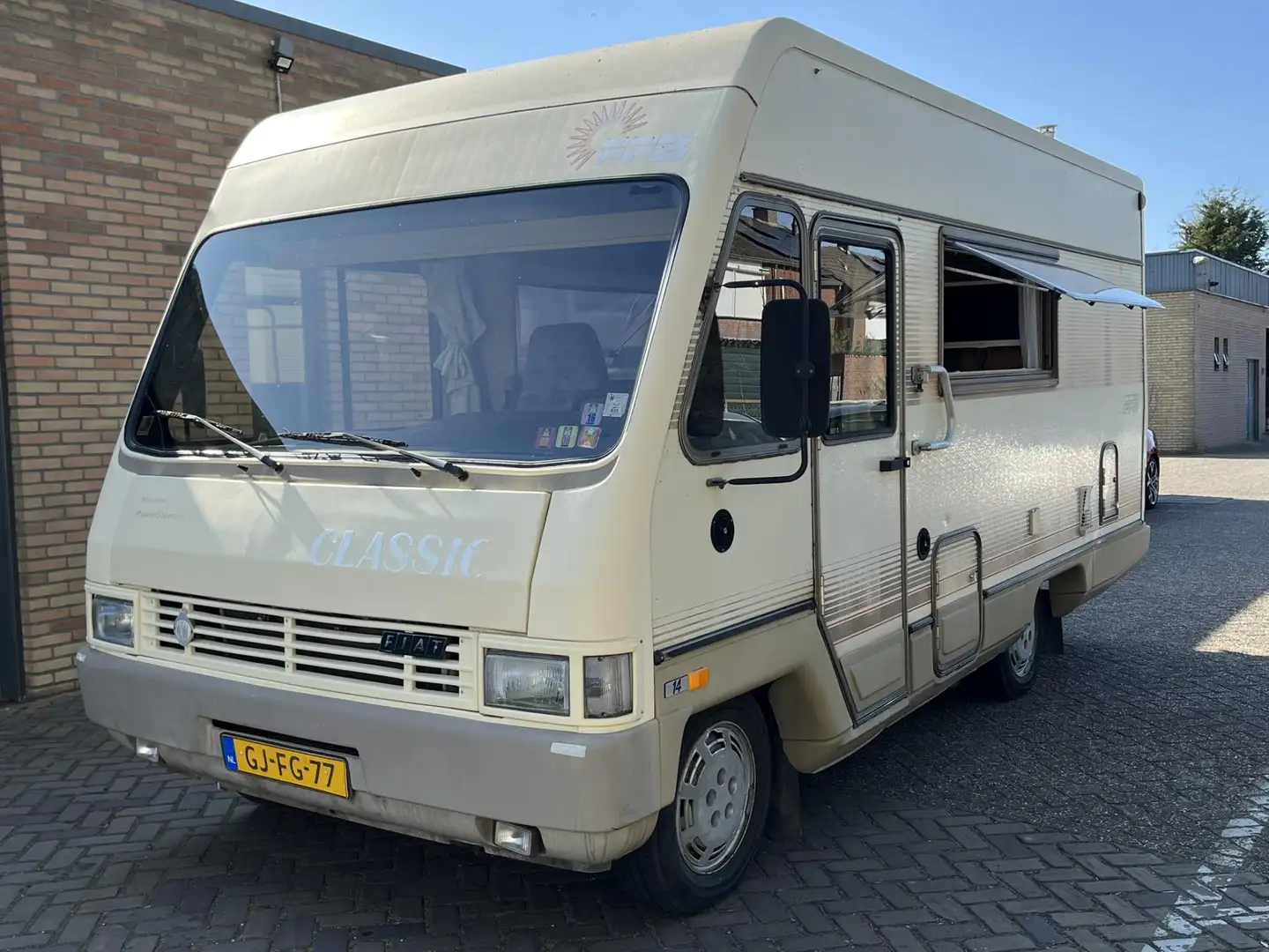 Fiat FFB 570 Classic  Camper 2.5Turbo APK tot 11-2 Beige - 2