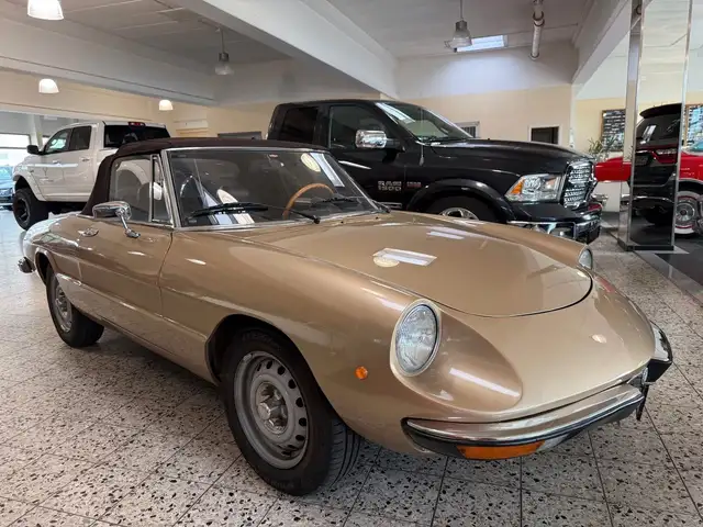 Alfa Romeo Spider 2000 Fastback Veloce mit H-Zulassung