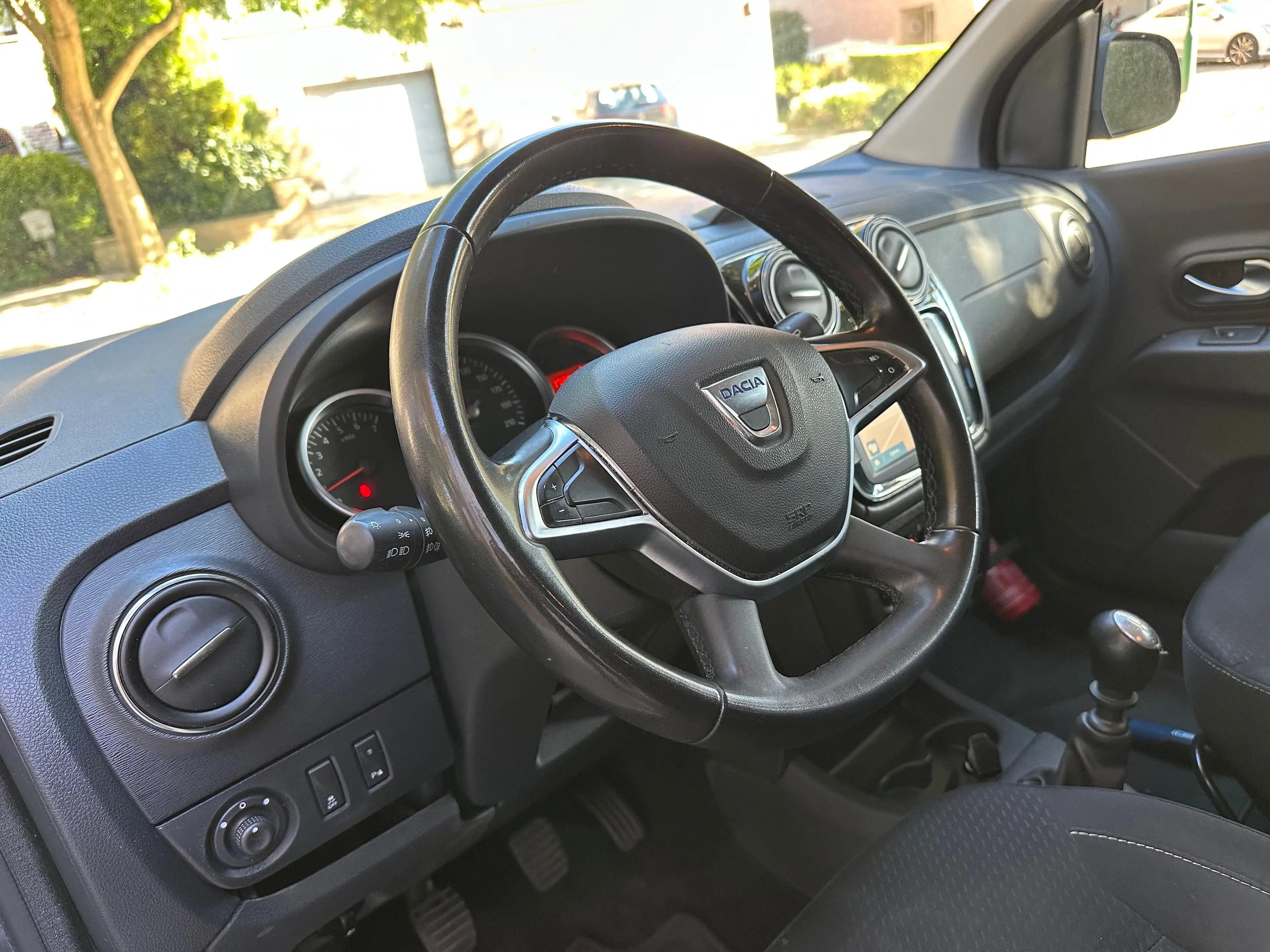 Dacia Lodgy 1.5 Blue dCi Comfort 7places 2020 7850€ — photo 5