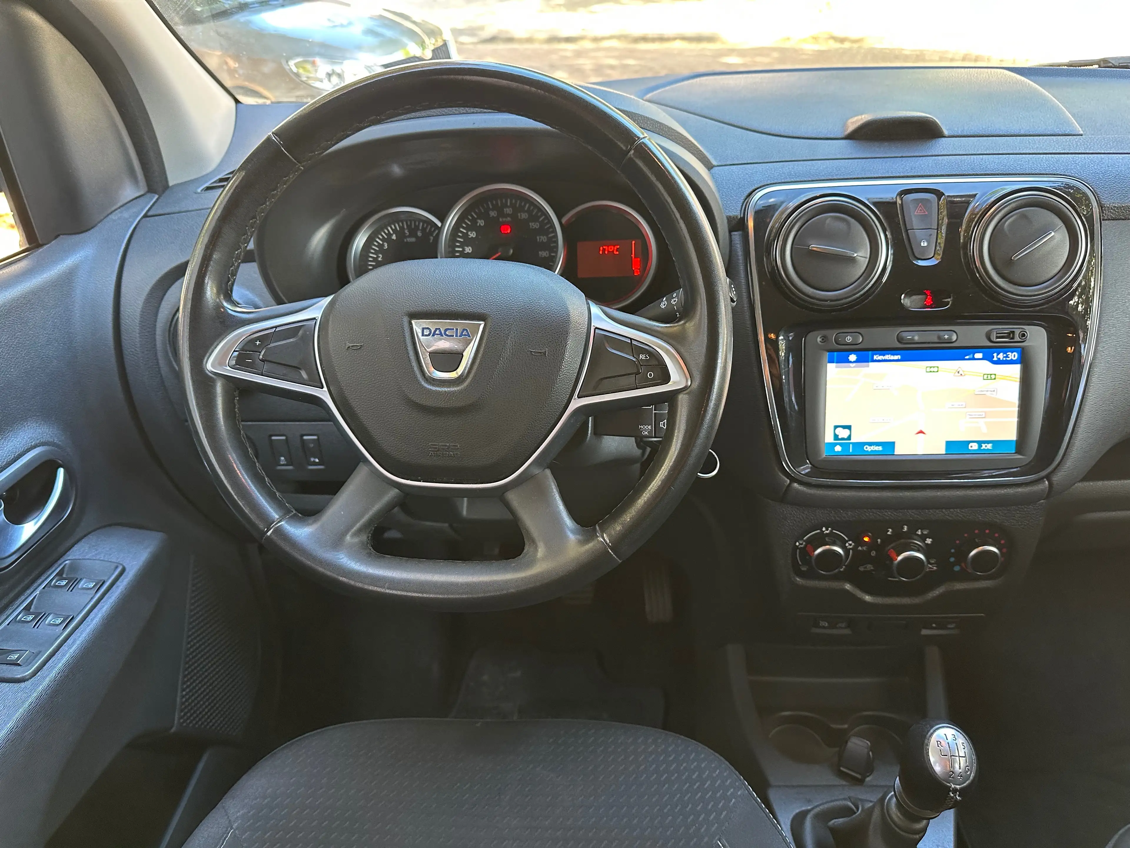 Dacia Lodgy 1.5 Blue dCi Comfort 7places 2020 7850€ — photo 11