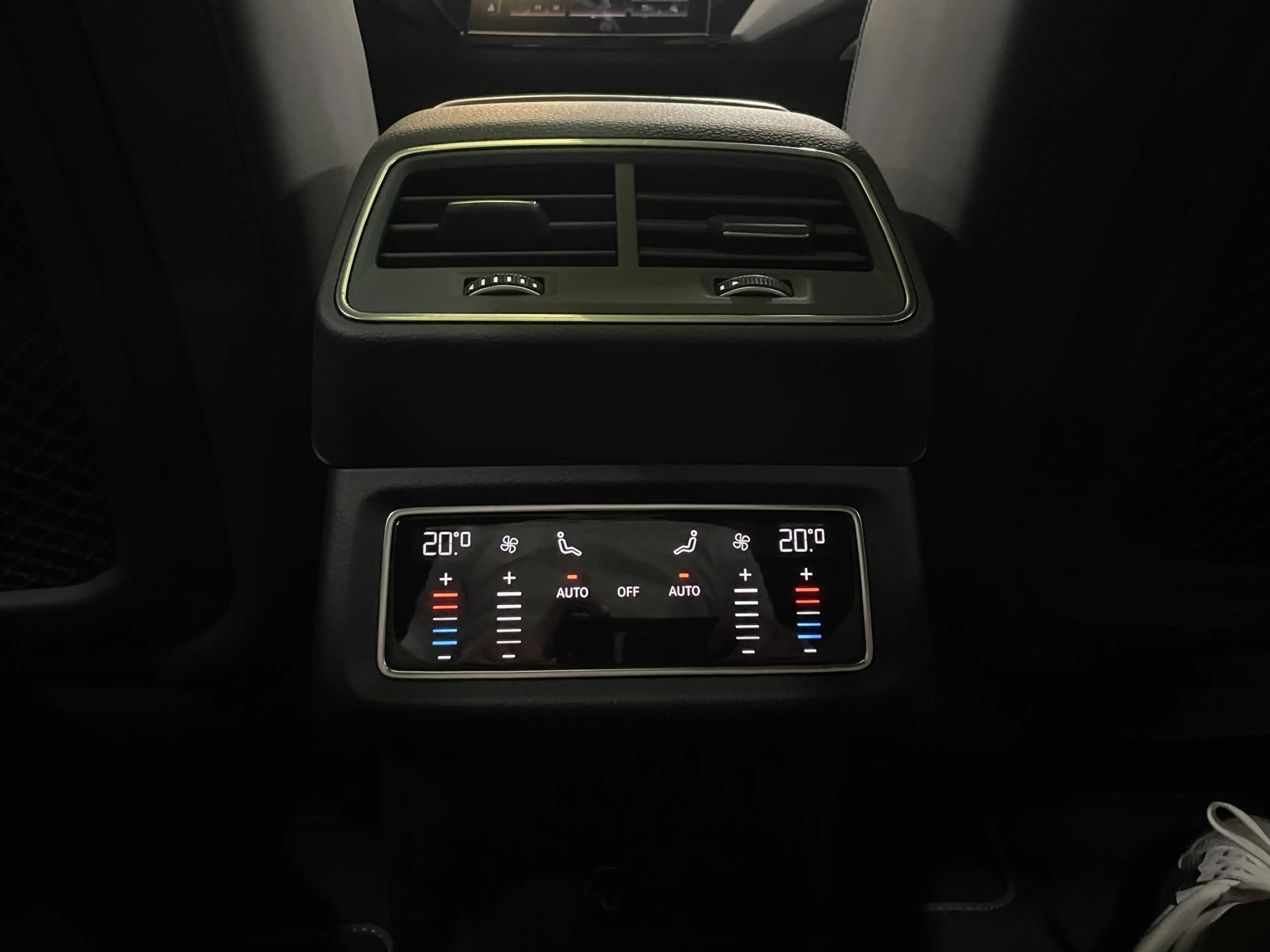 Audi e-tron 50 quattro S edition 71 kWh B&O | Adaptieve cruise — photo 15
