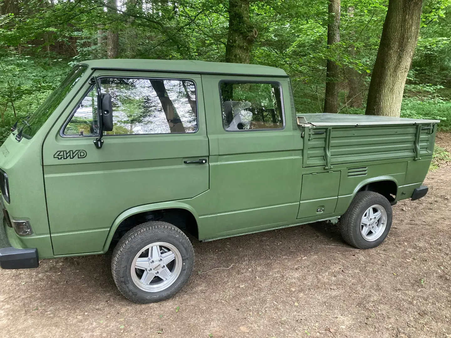 Volkswagen T3 Doka Syncro Grün - 1