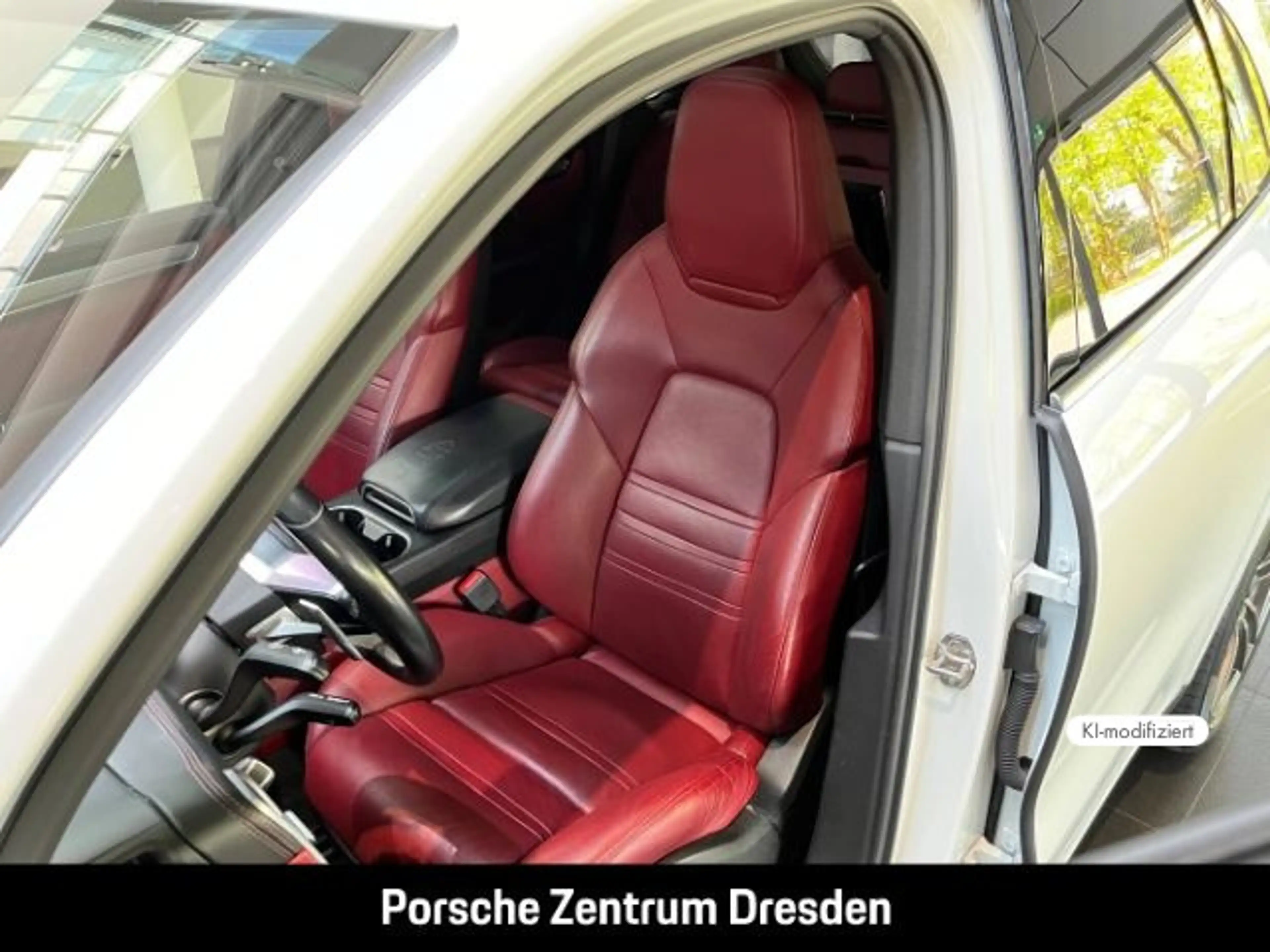 Porsche Cayenne E-Hybrid*Pano*Chrono*BOSE*LED-Matrix — photo 5