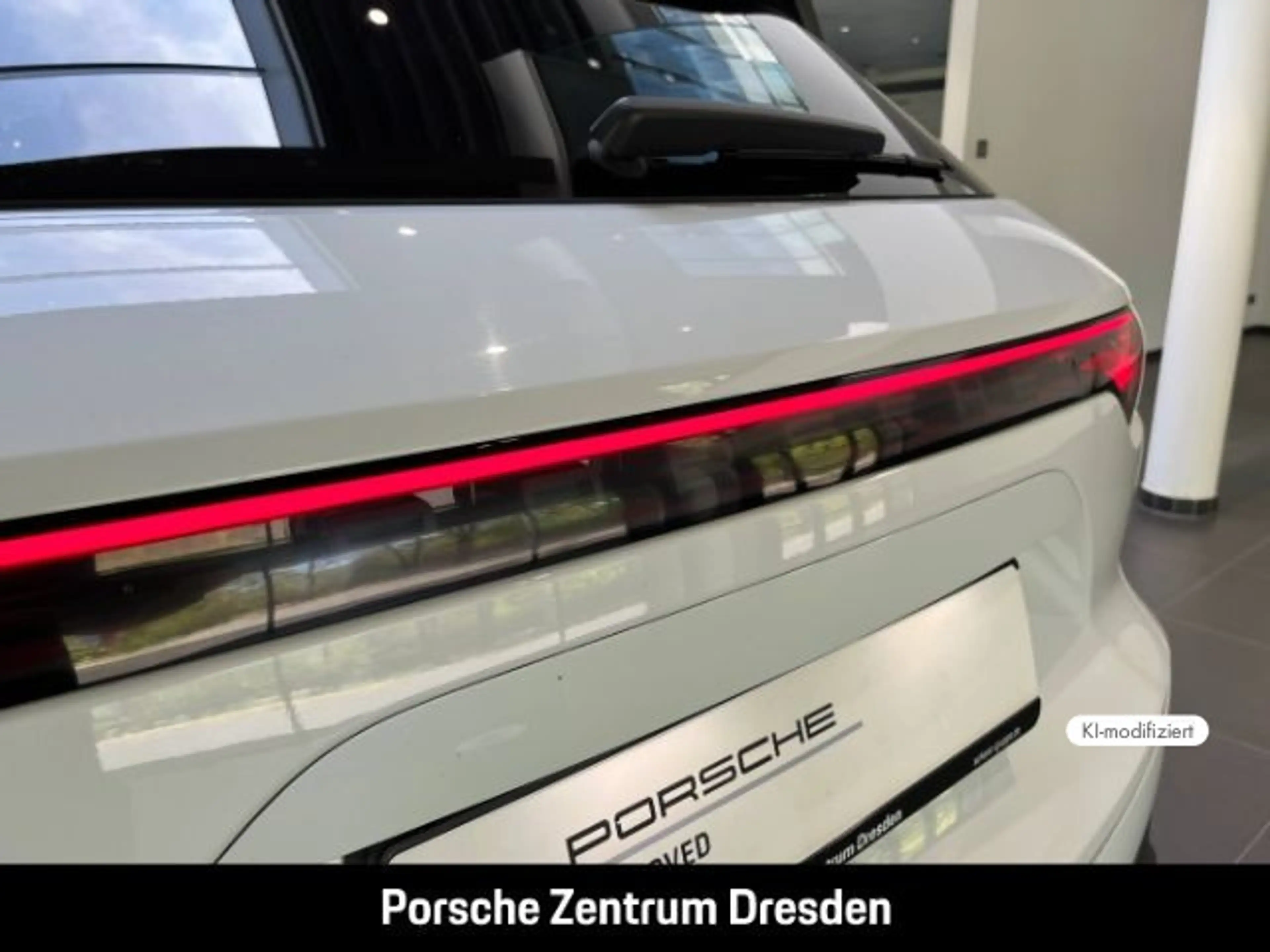 Porsche Cayenne E-Hybrid*Pano*Chrono*BOSE*LED-Matrix — photo 15