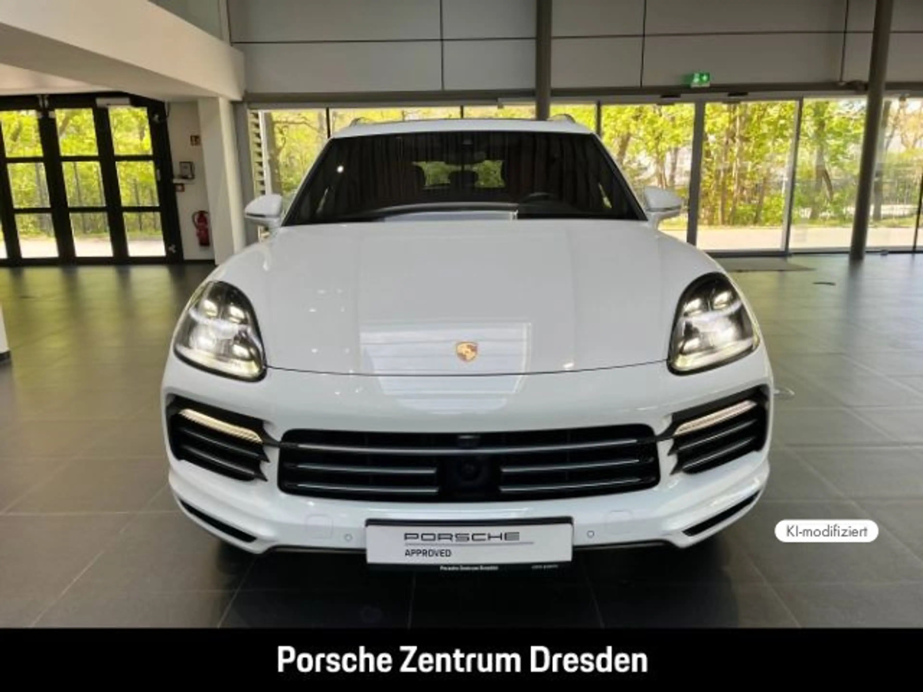 Porsche Cayenne E-Hybrid*Pano*Chrono*BOSE*LED-Matrix — photo 9
