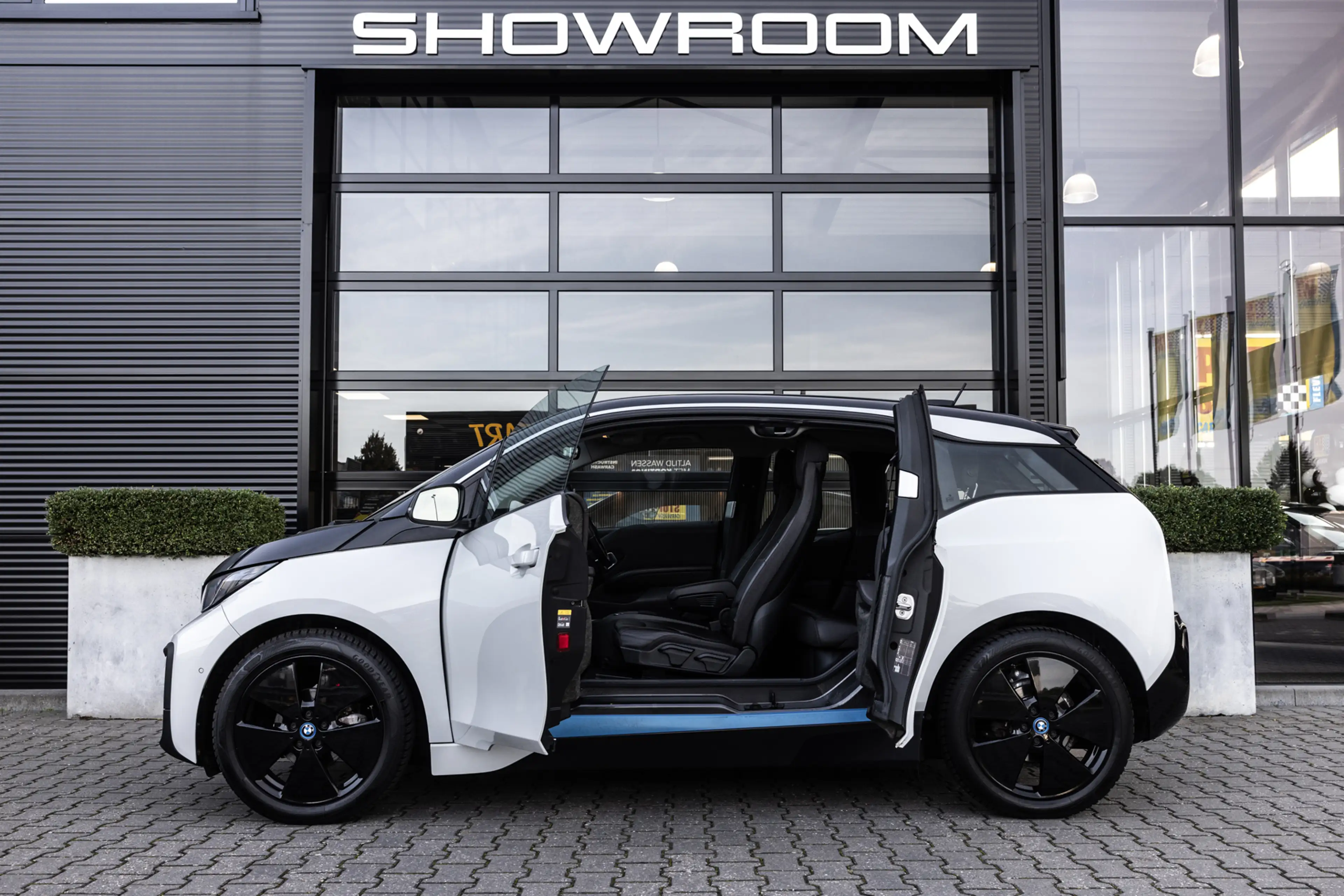 BMW i3 Basis iPerformance 94Ah 33 kWh, NL Auto, Nieuwstaa — photo 5