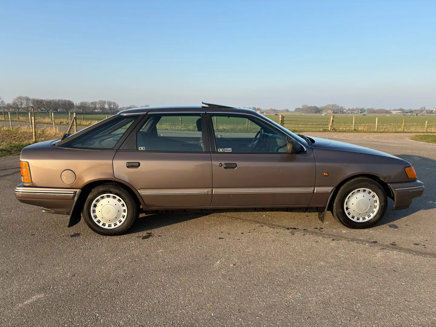 Ford Scorpio Aut. 2.0GL - 2
