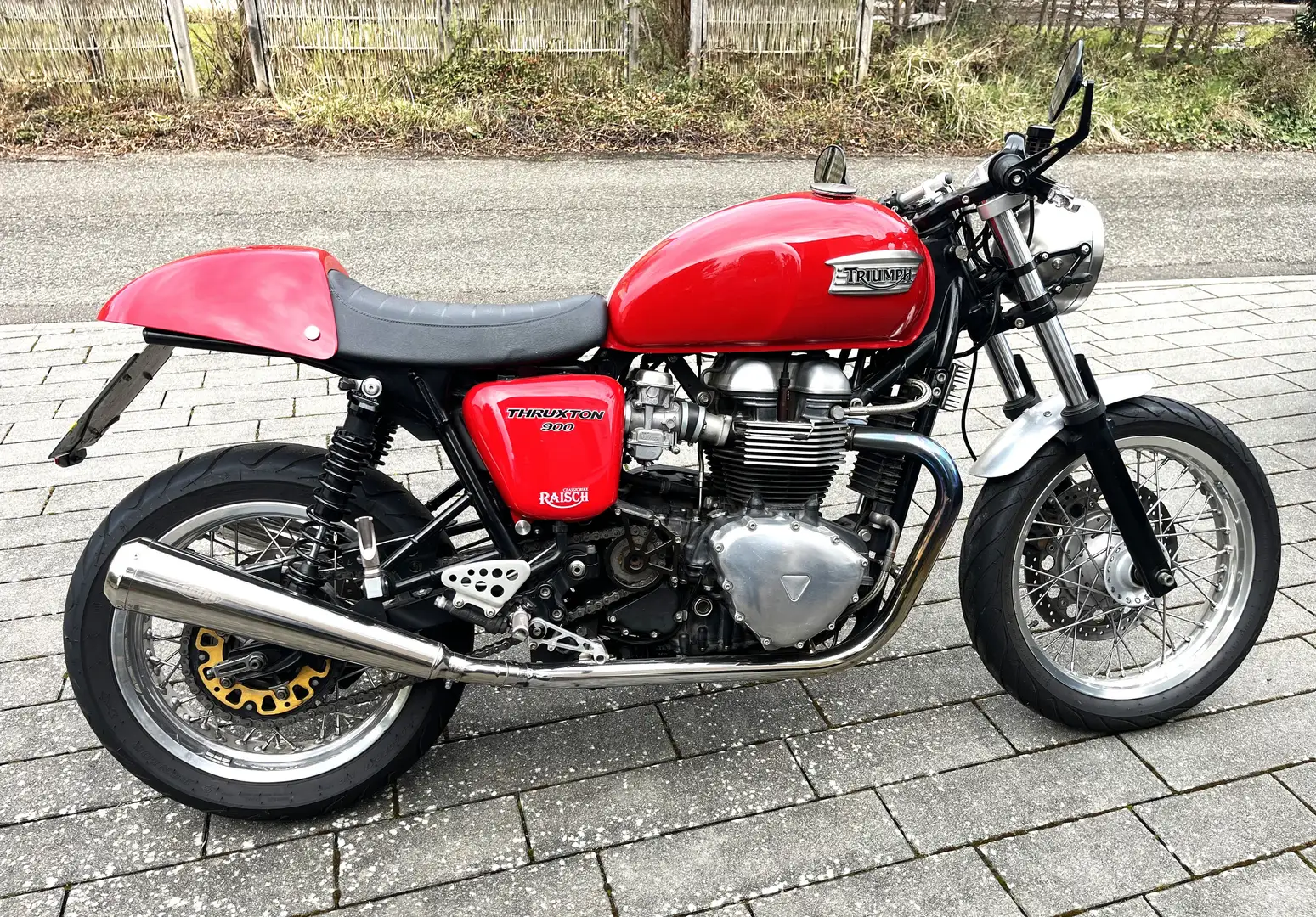 Triumph Thruxton 900 EFI Czerwony - 1